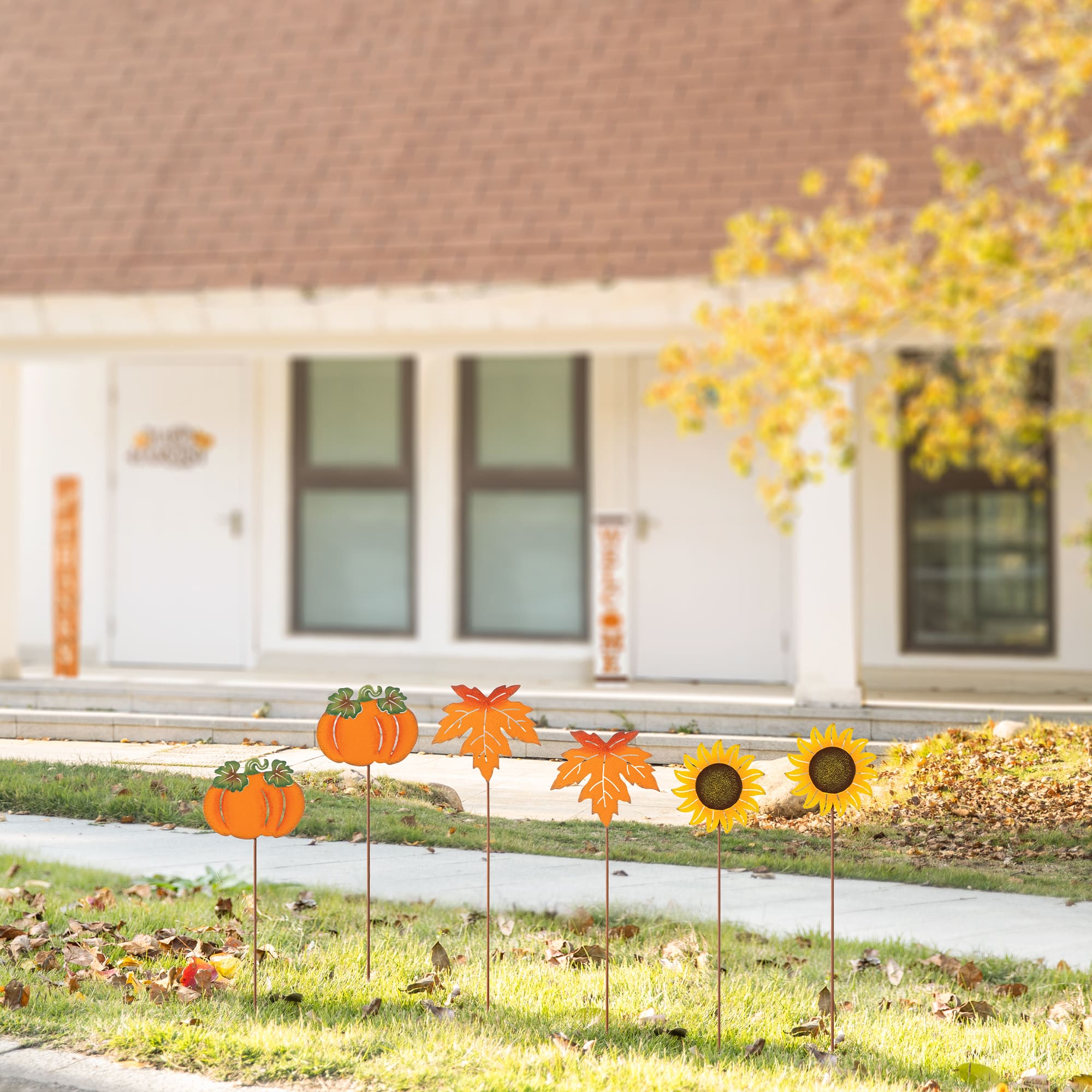 Glitzhome&#xAE; 18&#x22; Fall Metal Pumpkin, Leave &#x26; Sunflower Yard Stake, 6ct.