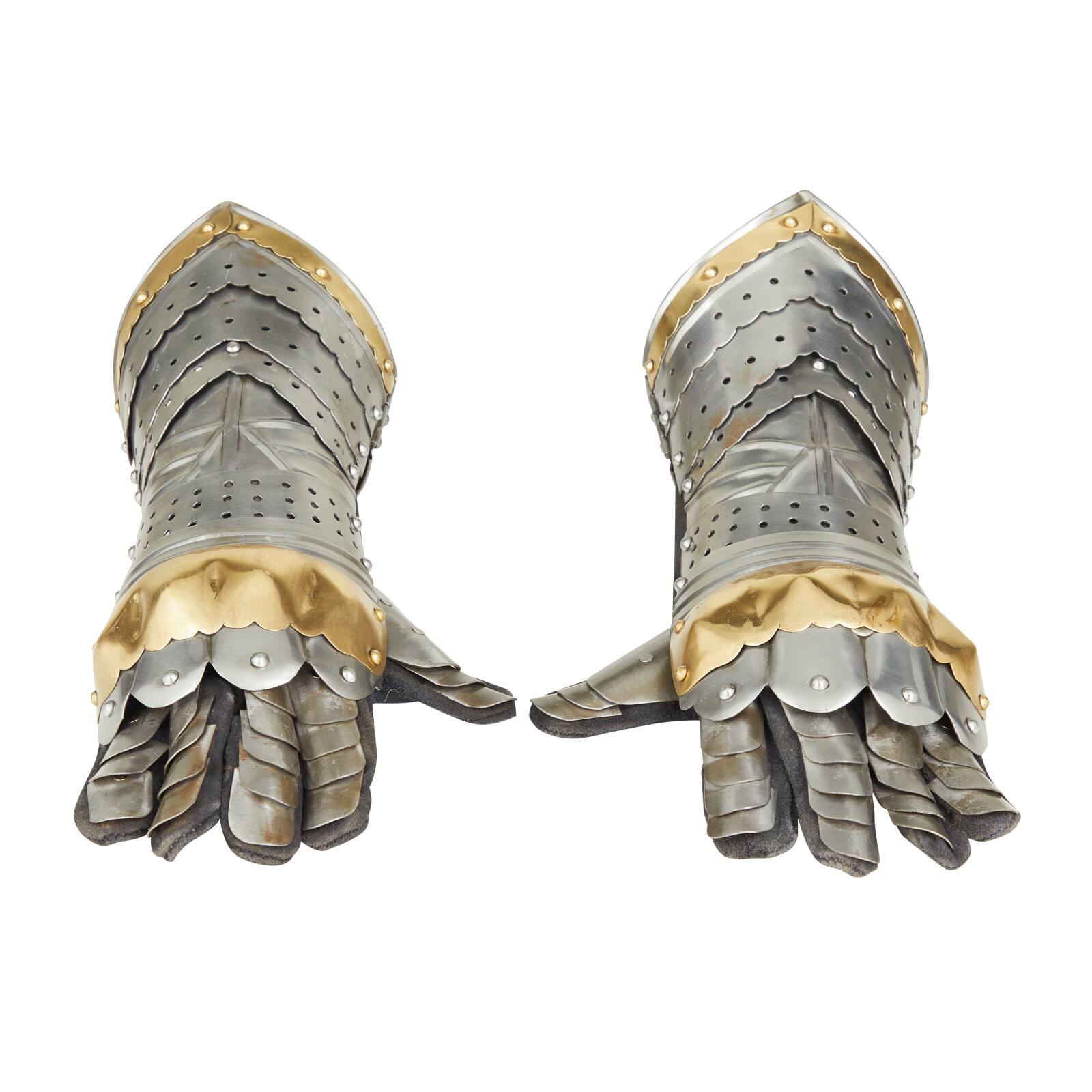 Set of 2&#x22; Silver Iron Vintage Armor Gloves, 6&#x22; x 14&#x22; x 6&#x22;