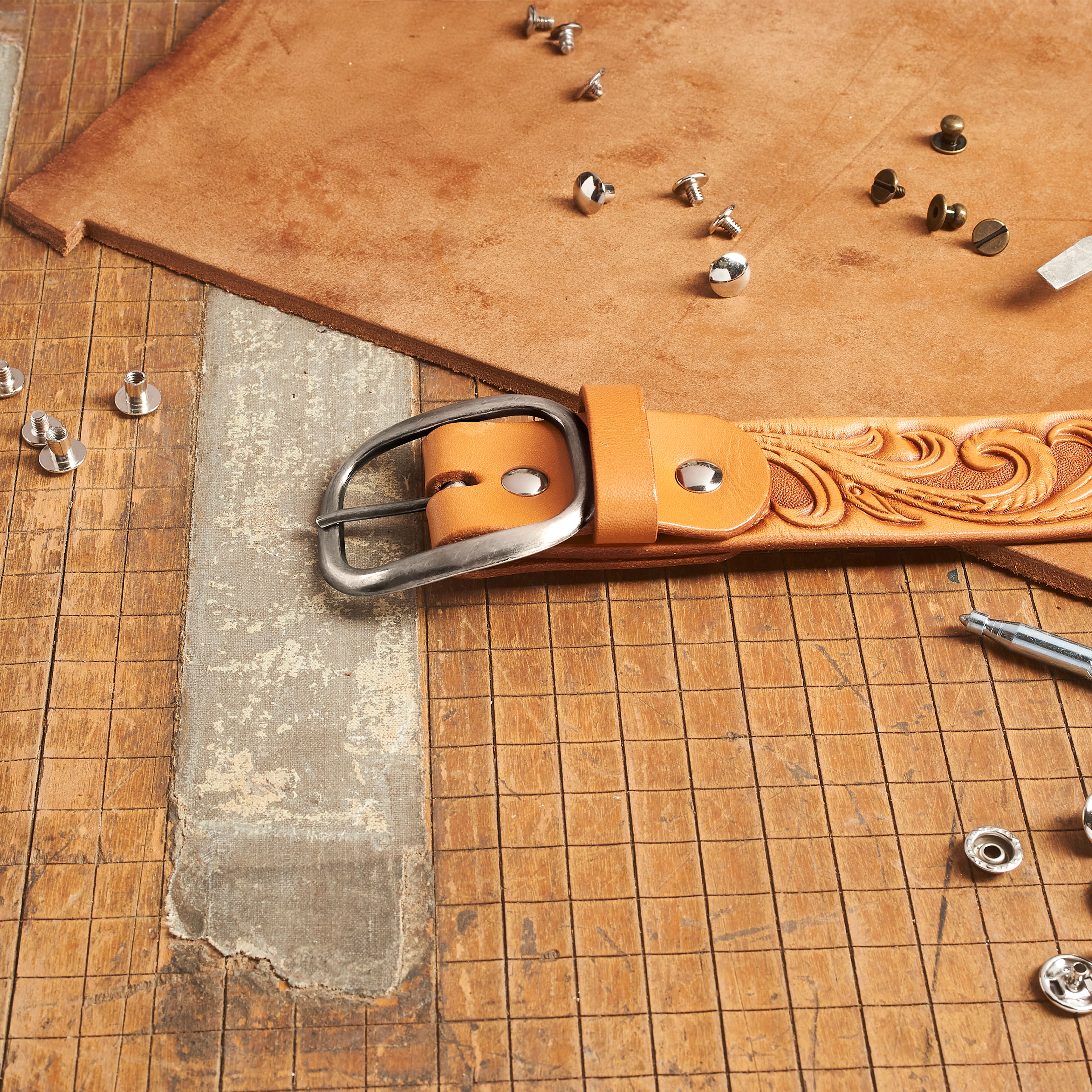 1.5" Rhodium Buckle by Bead Landing™