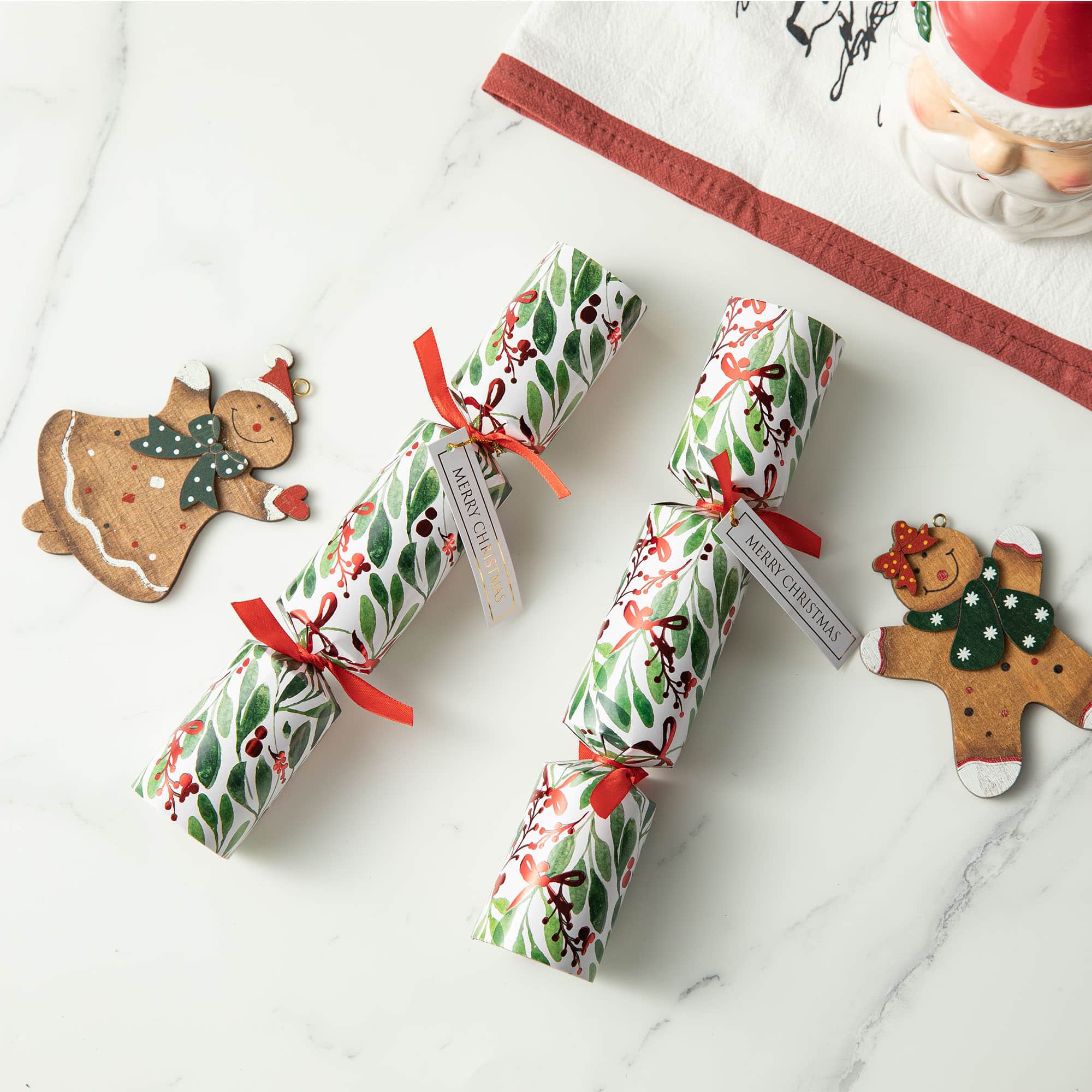 Glitzhome® 10" Christmas Holy Leaves Party Cracker with Gift Contents, 8ct.