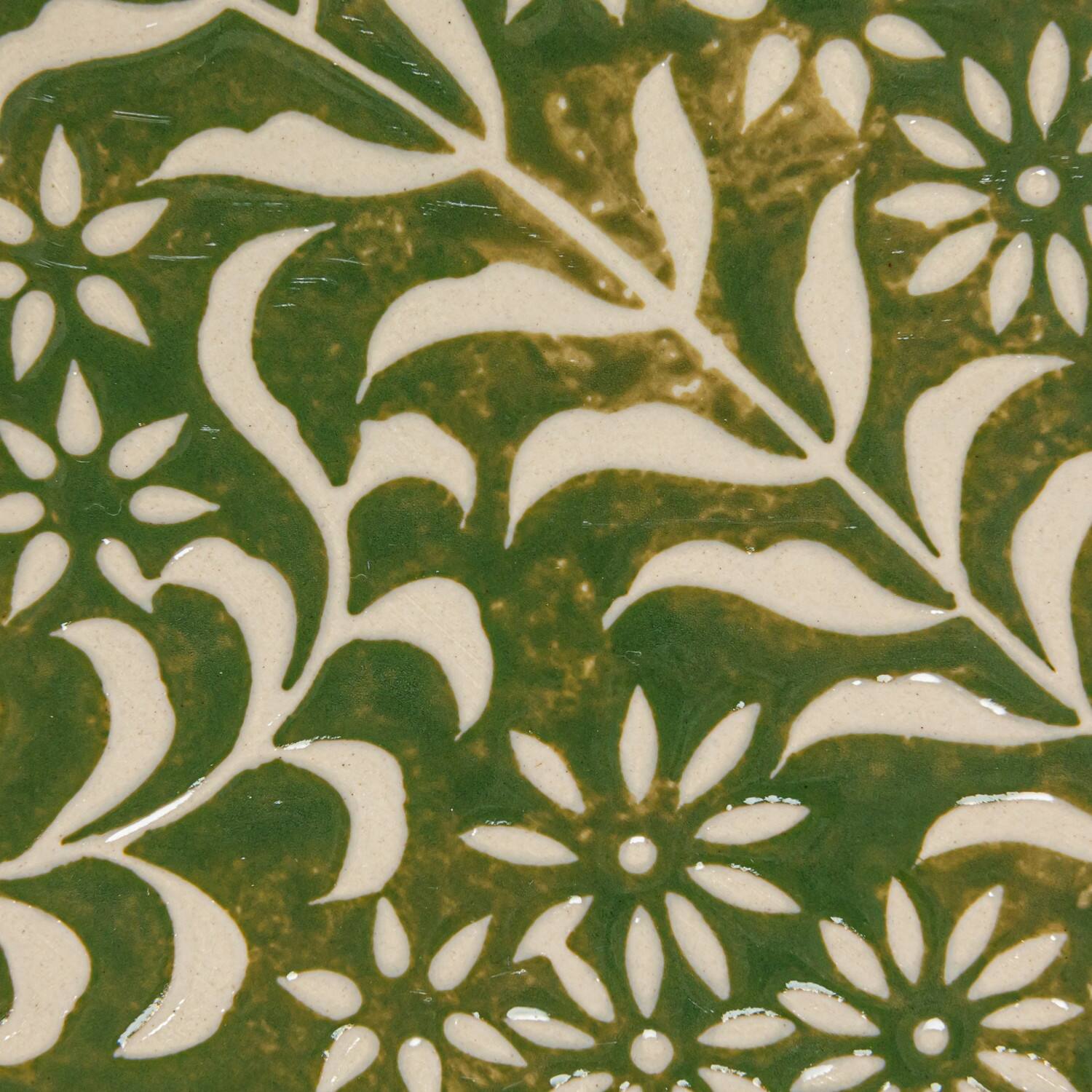 Hello Honey® 16.25" Green Wax Relief Botanicals Stoneware Platter