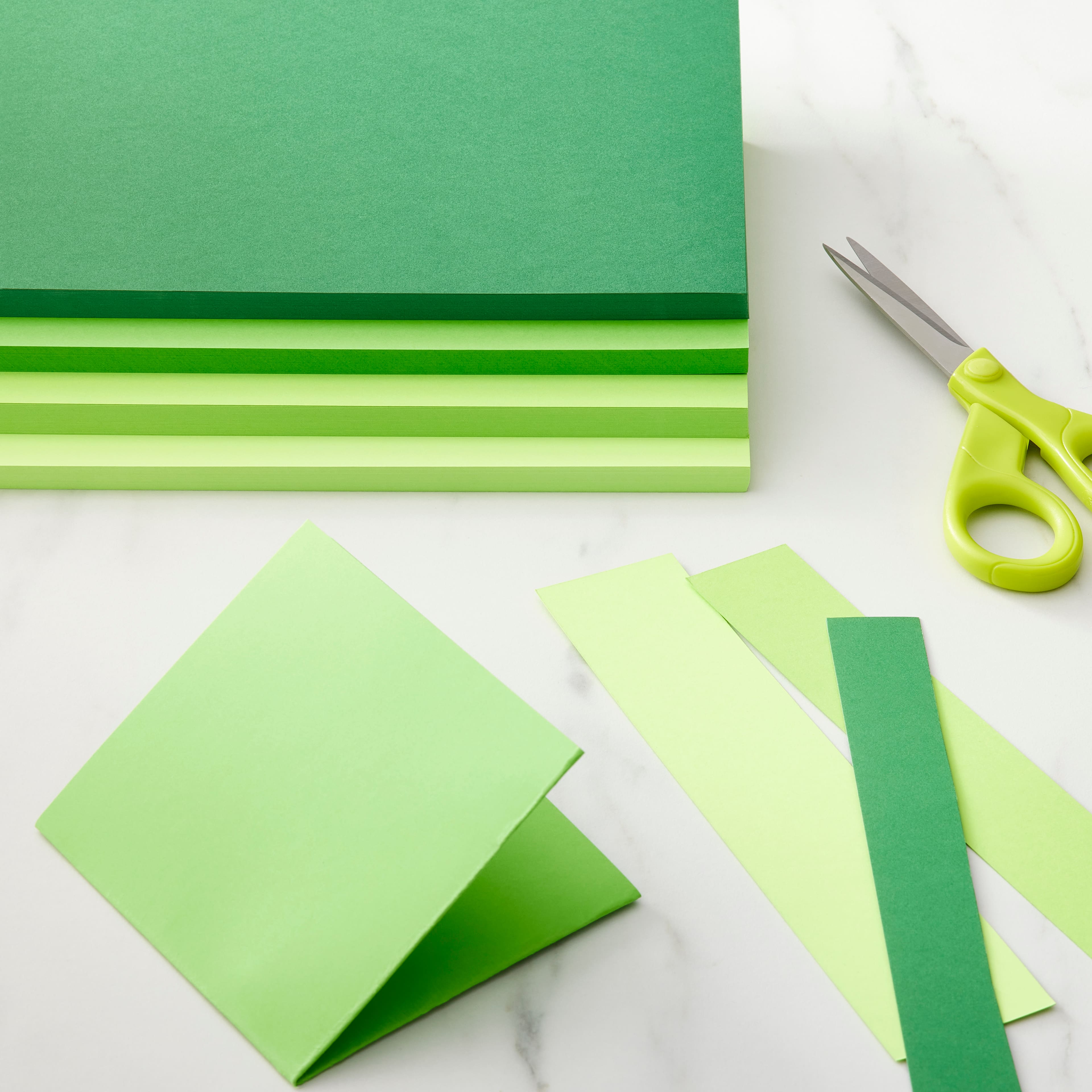 25Sheets Green Cardstock Paper, 8.5 x 11 Card stock for Cricut, Thick  Construction Paper for Card Making, Scrapbooking, Craft 90 lb / 250 gsm