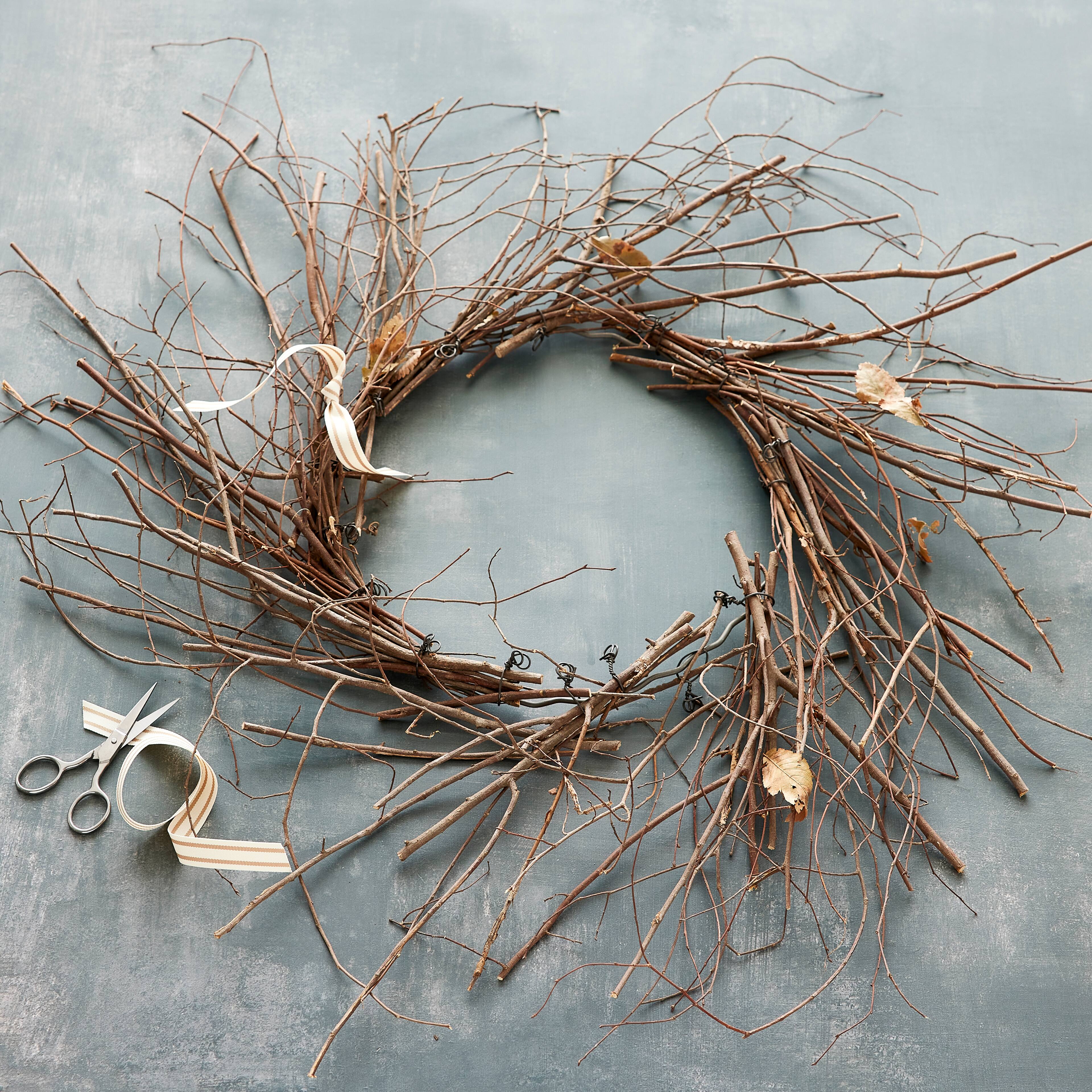 24" Wispy Grapevine Wreath by Ashland®