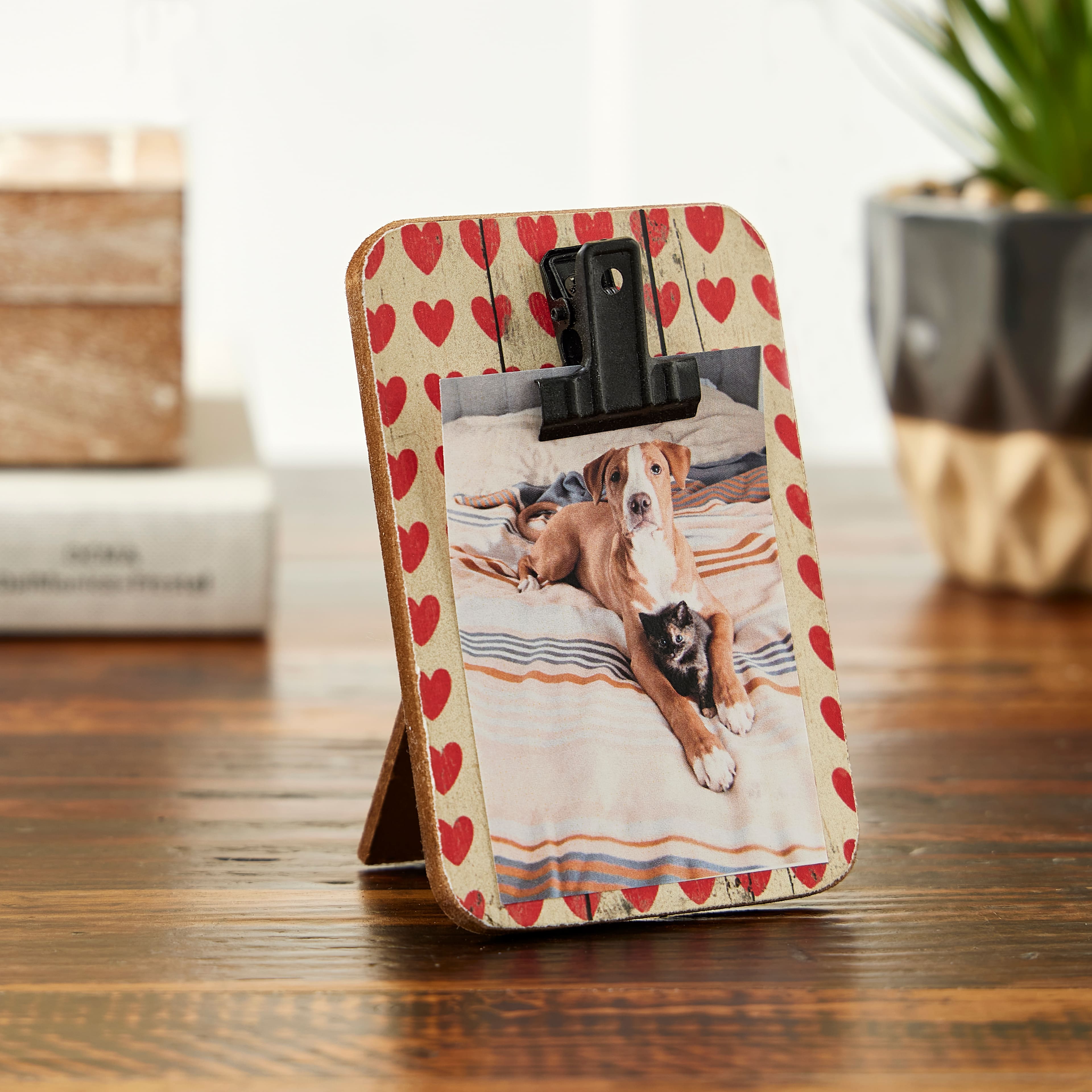 24 Pack: White with Pink Hearts Mini Clip Frame by Studio Décor®