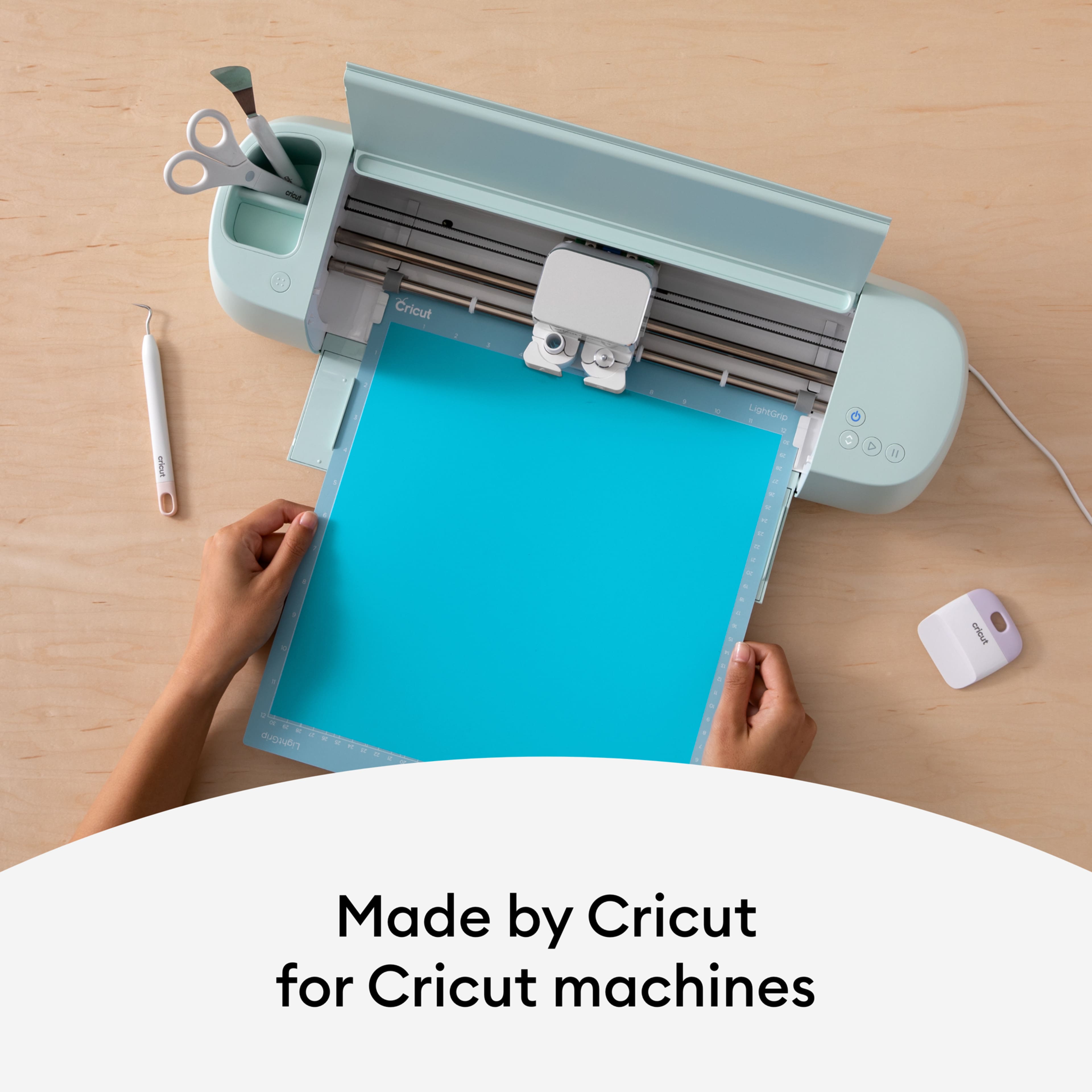 Cricut Premium Removable Vinyl (12 in × 30 ft), No-Residue Easy Removal up  to 2 Years, Perfect for Indoor-Outdoor DIY Projects & Removable Decals