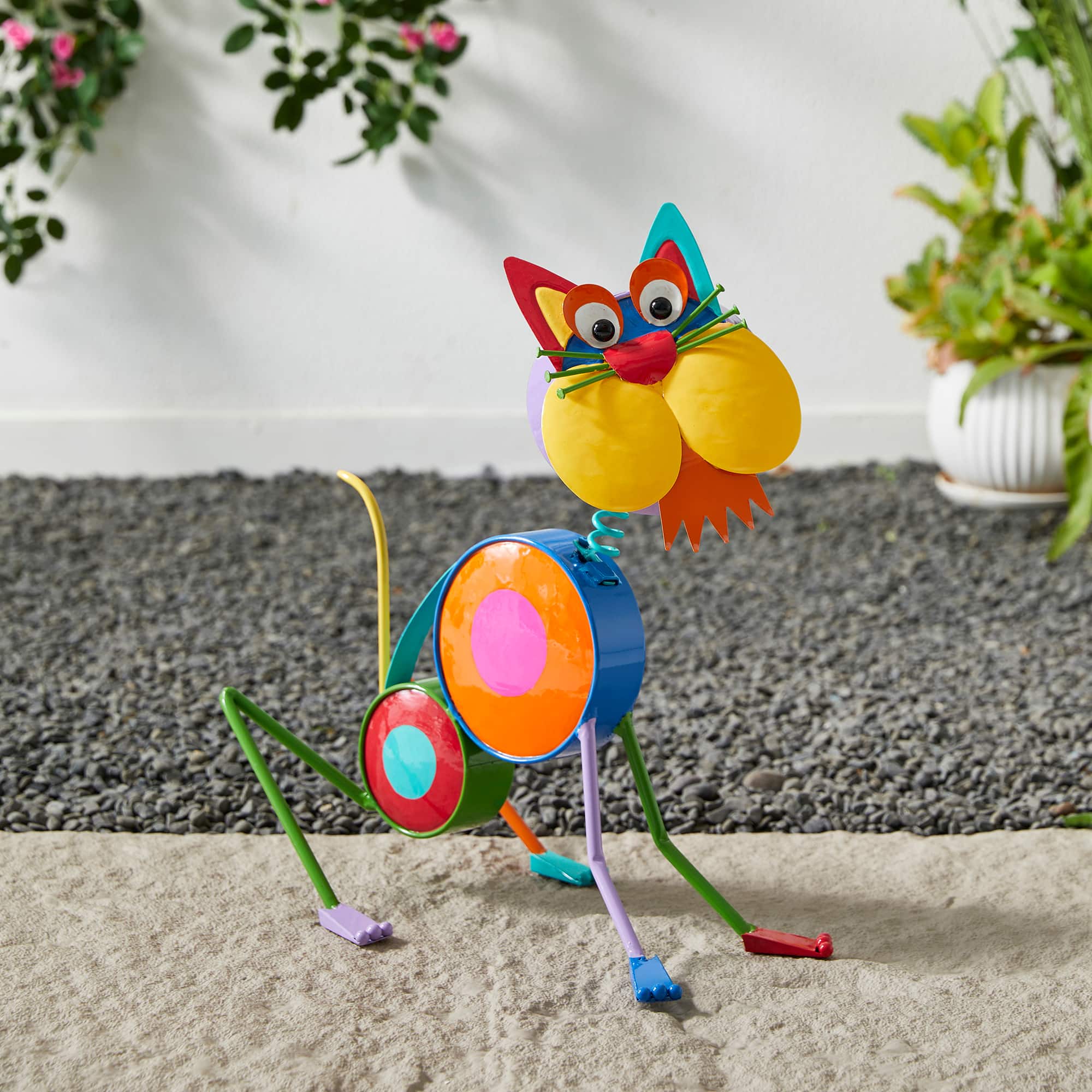 Glitzhome&#xAE; 16.5&#x22; Metal Novelty Cat Garden Statue