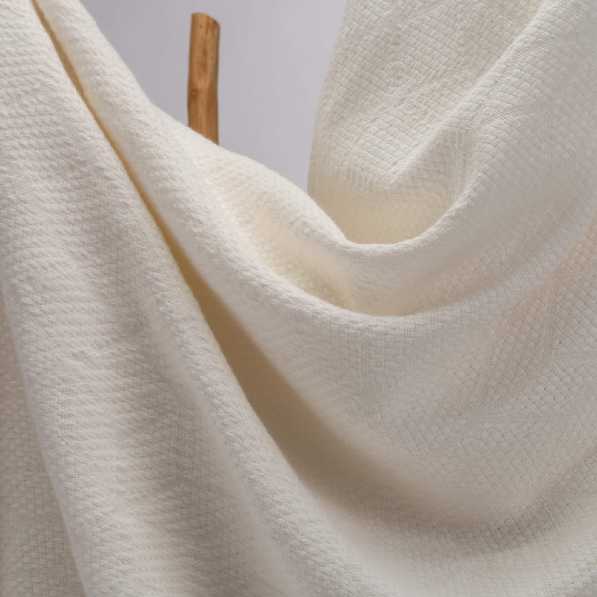 Glitzhome&#xAE; White Geometry Cotton Woven Throw