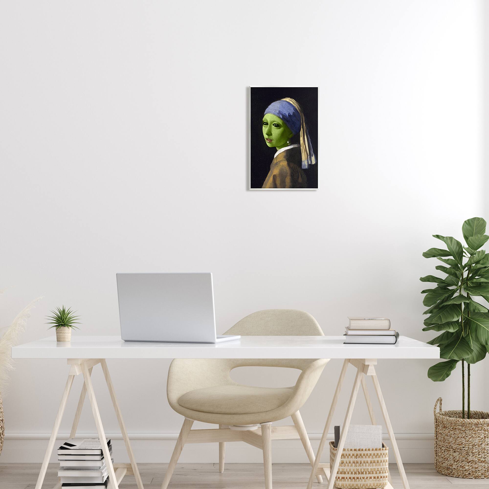 Stupell Industries Girl With Pearl Earring Alien Wall Plaque Art
