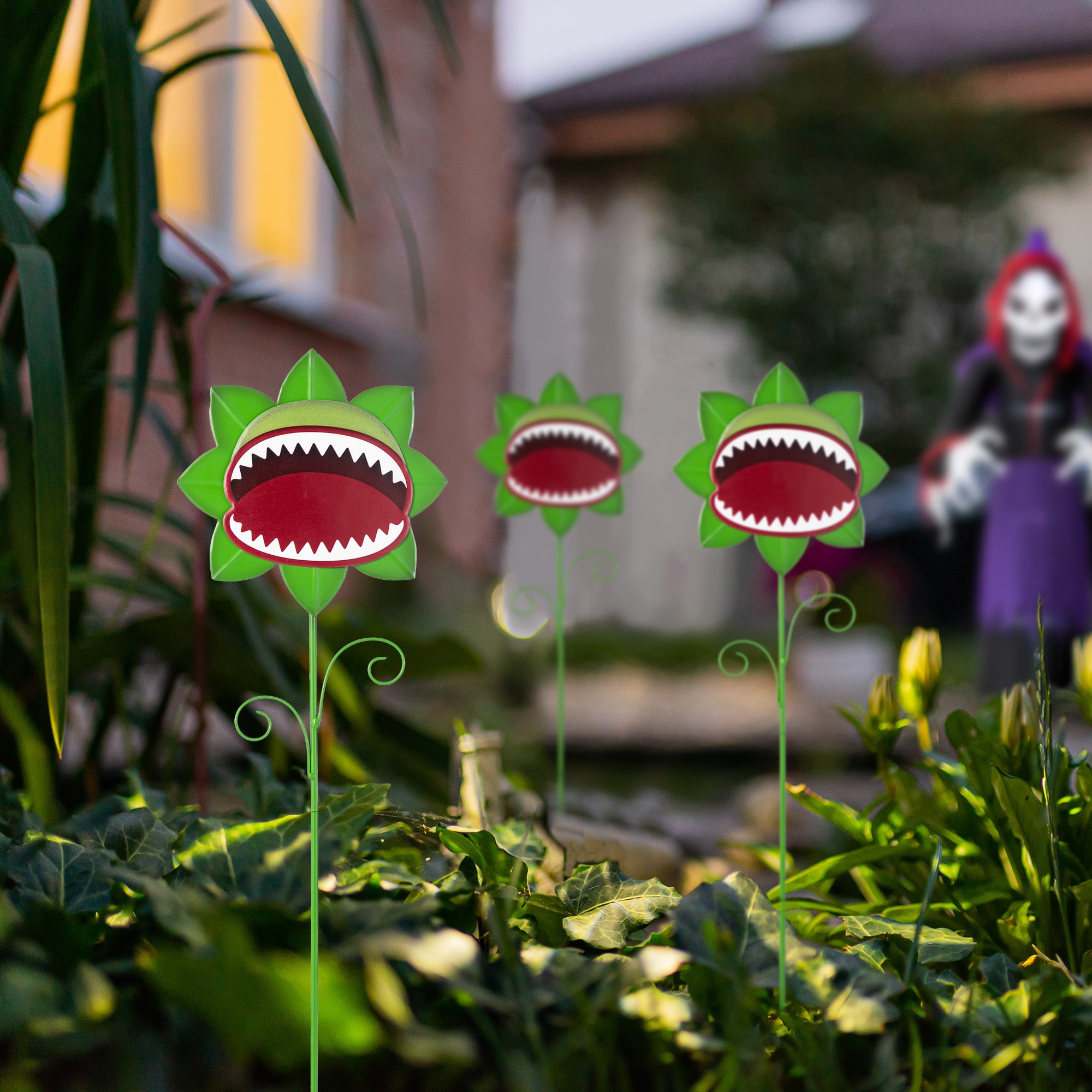 Glitzhome&#xAE; 24&#x22;H Halloween Metal Chomper Yard Stake Set