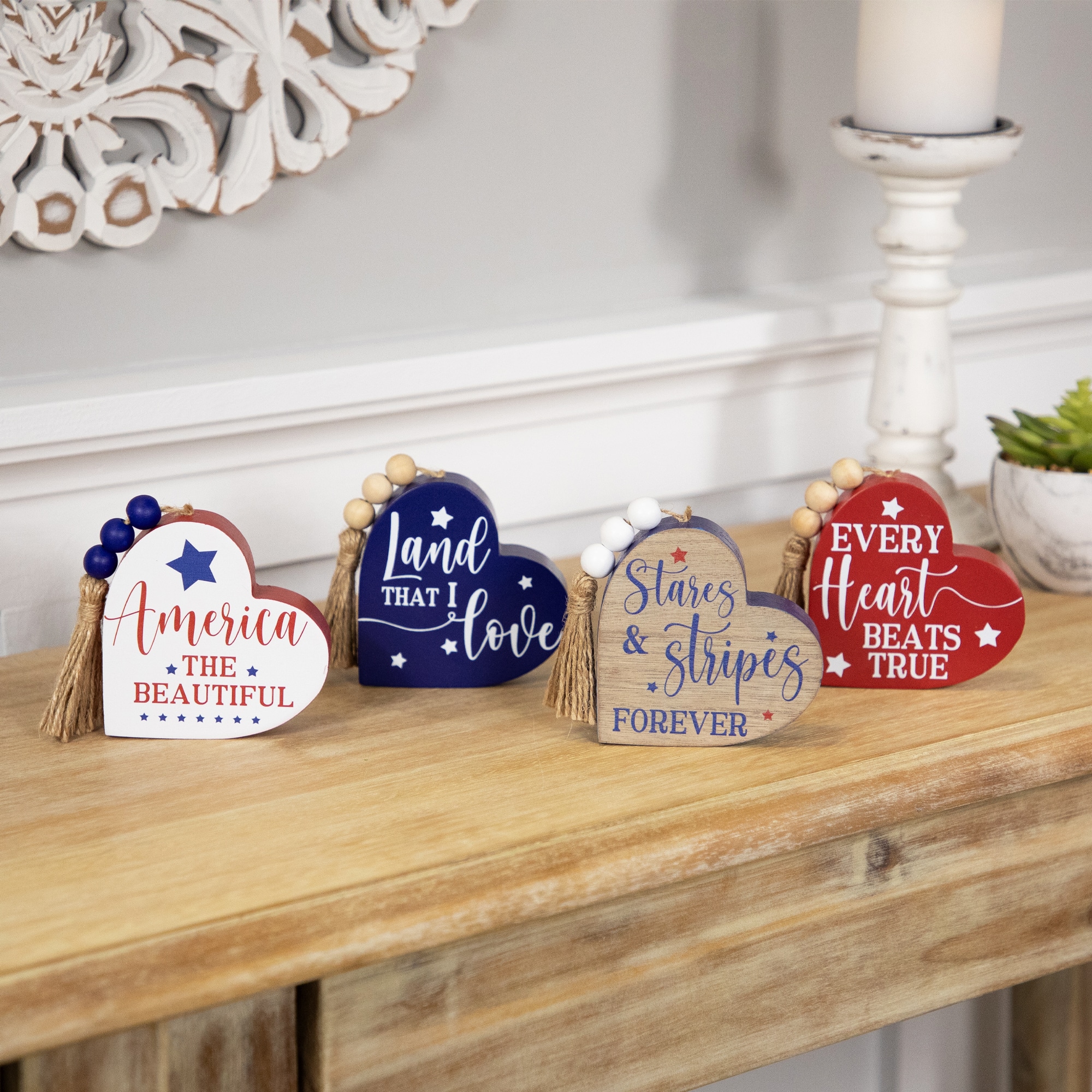 4&#x22; Patriotic Hearts Tabletop Sign Set