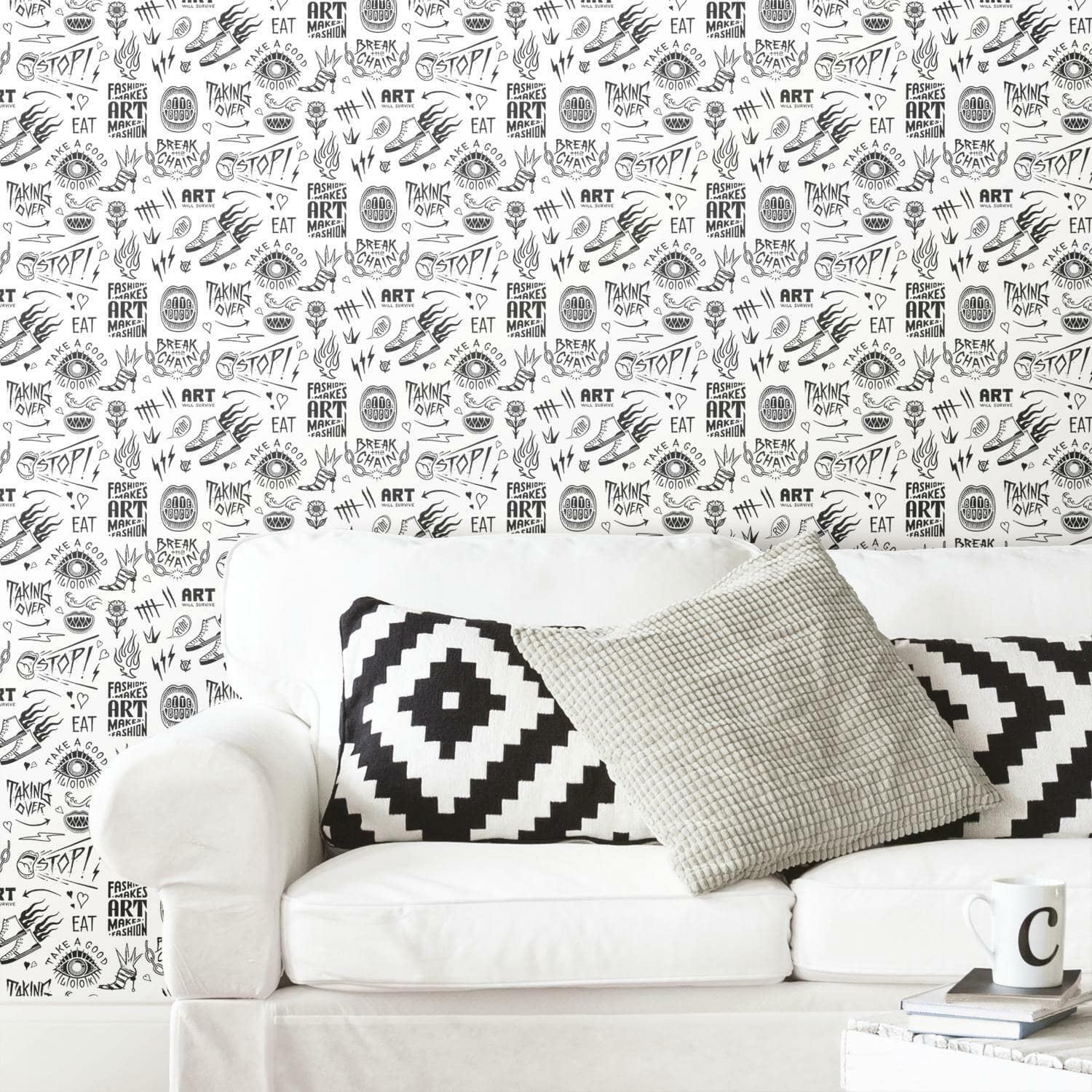 RoomMates Disney Cruella Graffiti Peel & Stick Wallpaper