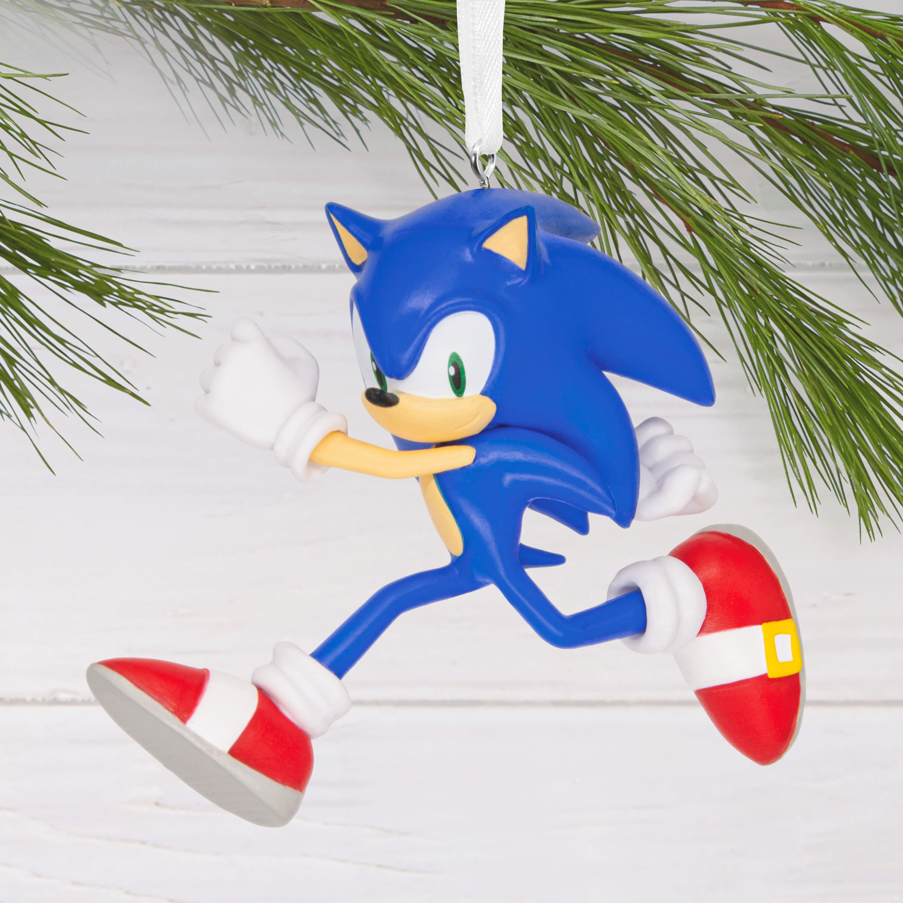 Hallmark 2.75&#x22; Sonic the Hedgehog&#x2122; Ornament