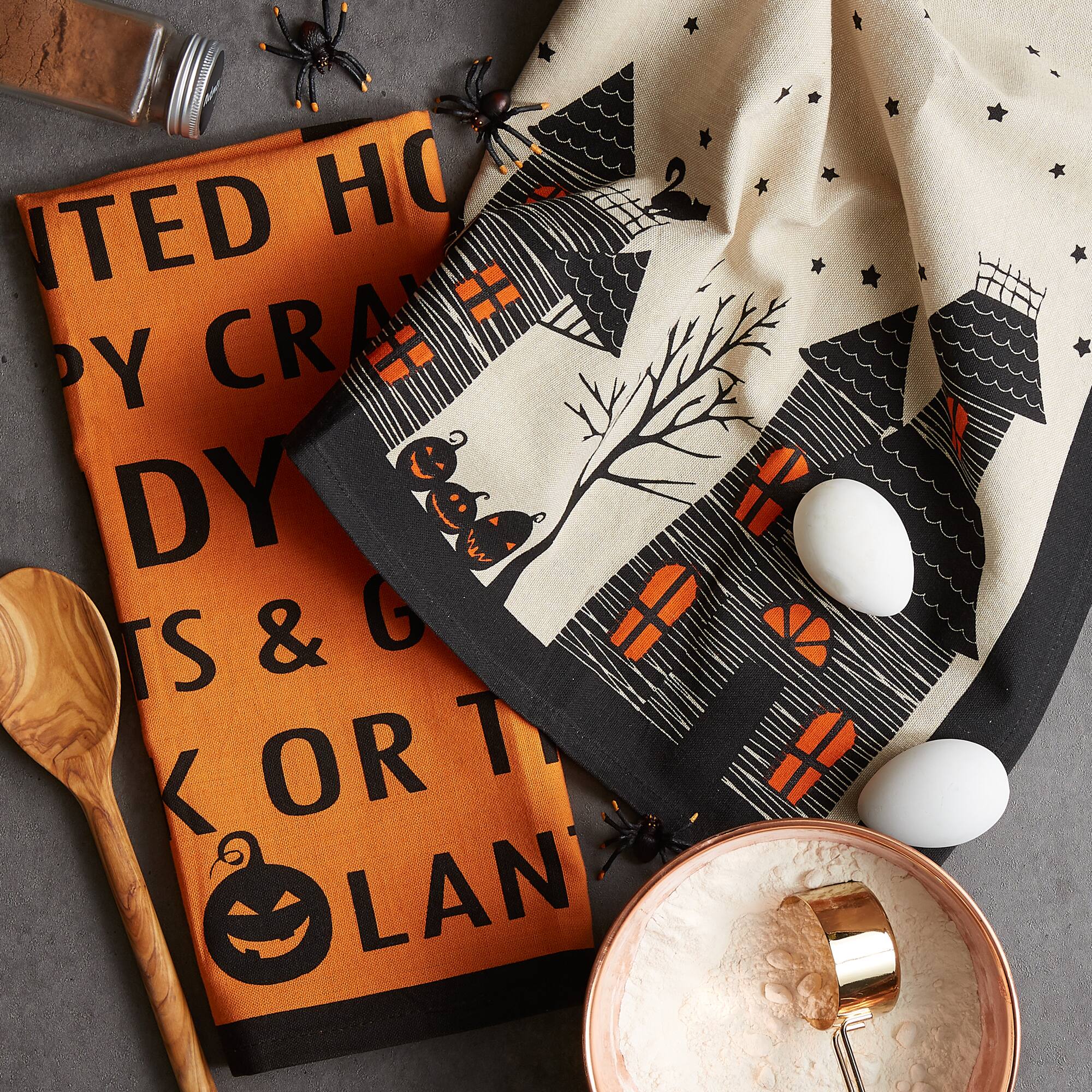 DII® Haunted Hollow Printed Dishtowels Set