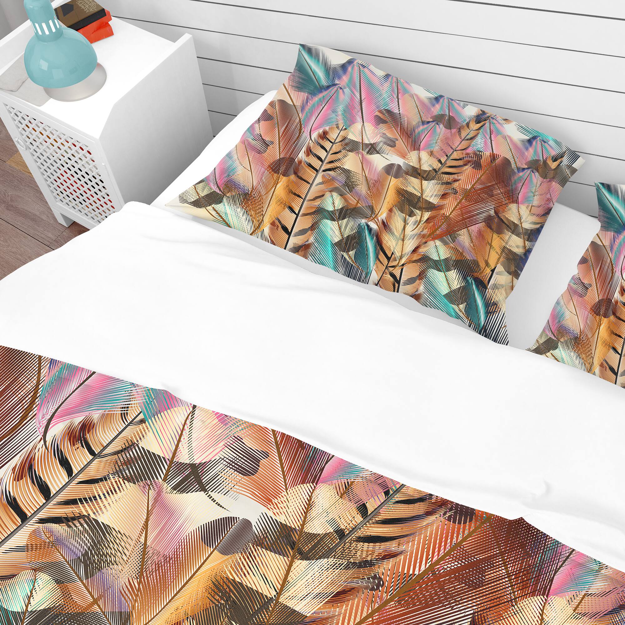 Designart 'Tiger Patterned Boheman Feathers' Southwestern Bedding Set