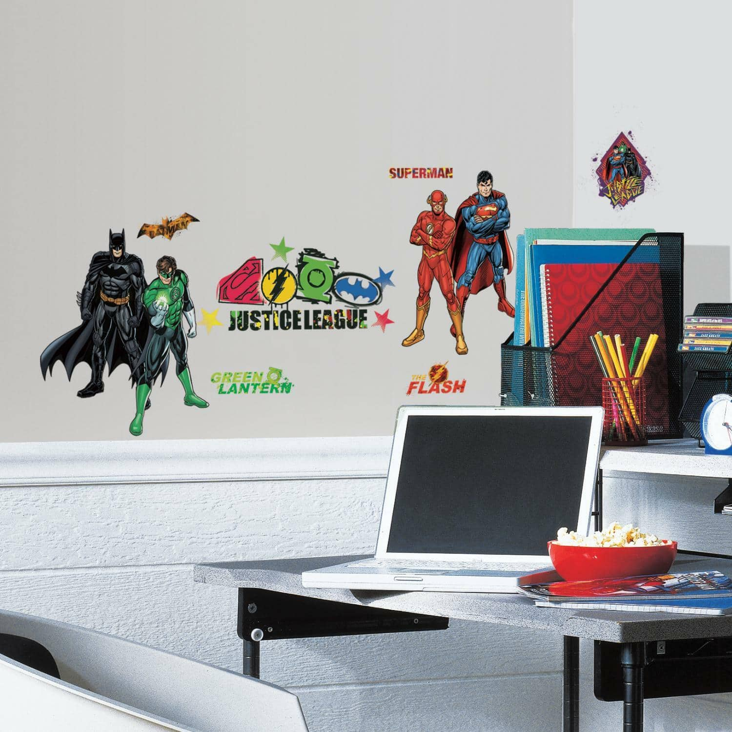 RoomMates Justice League Peel &#x26; Stick Wall Decals