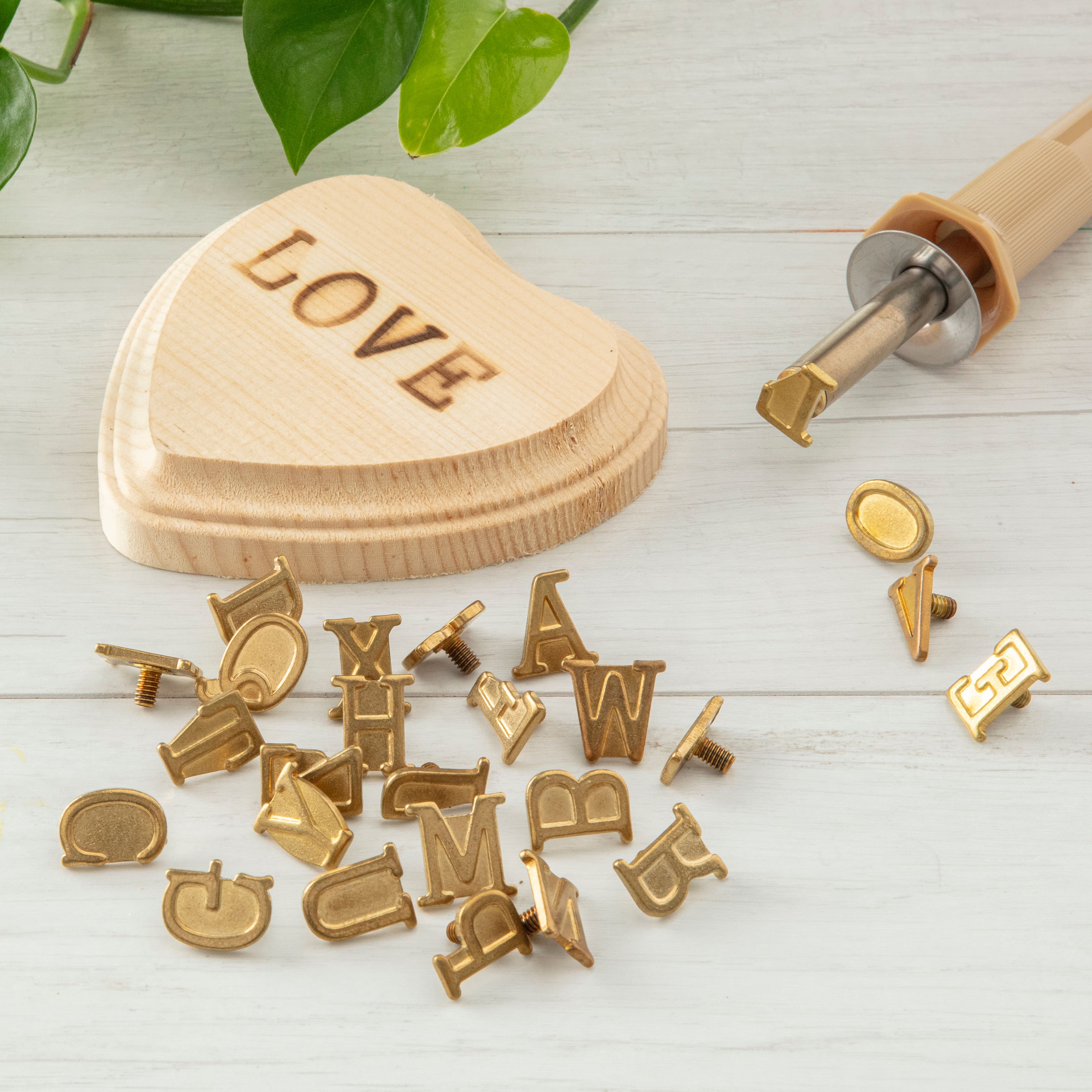 Walnut Hollow HotStamps Uppercase Alphabet Set for Branding and  Personalization of Wood, Leather, and Other Surfaces
