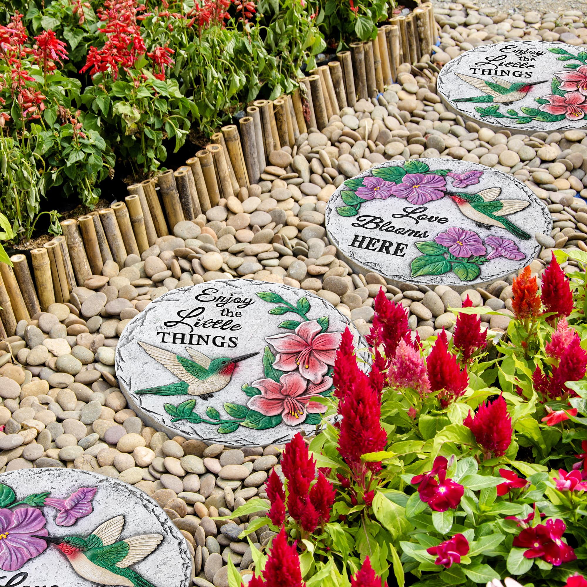 Glitzhome&#xAE; 10&#x22; Cement Hummingbird &#x26; Flower Textured Stepping Stones Set