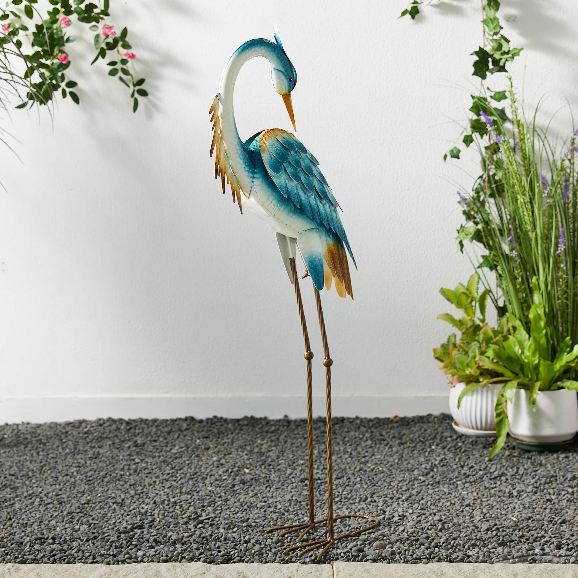 Glitzhome&#xAE; 38.5&#x22; Metal Standing Crane Garden Statue with Stakes