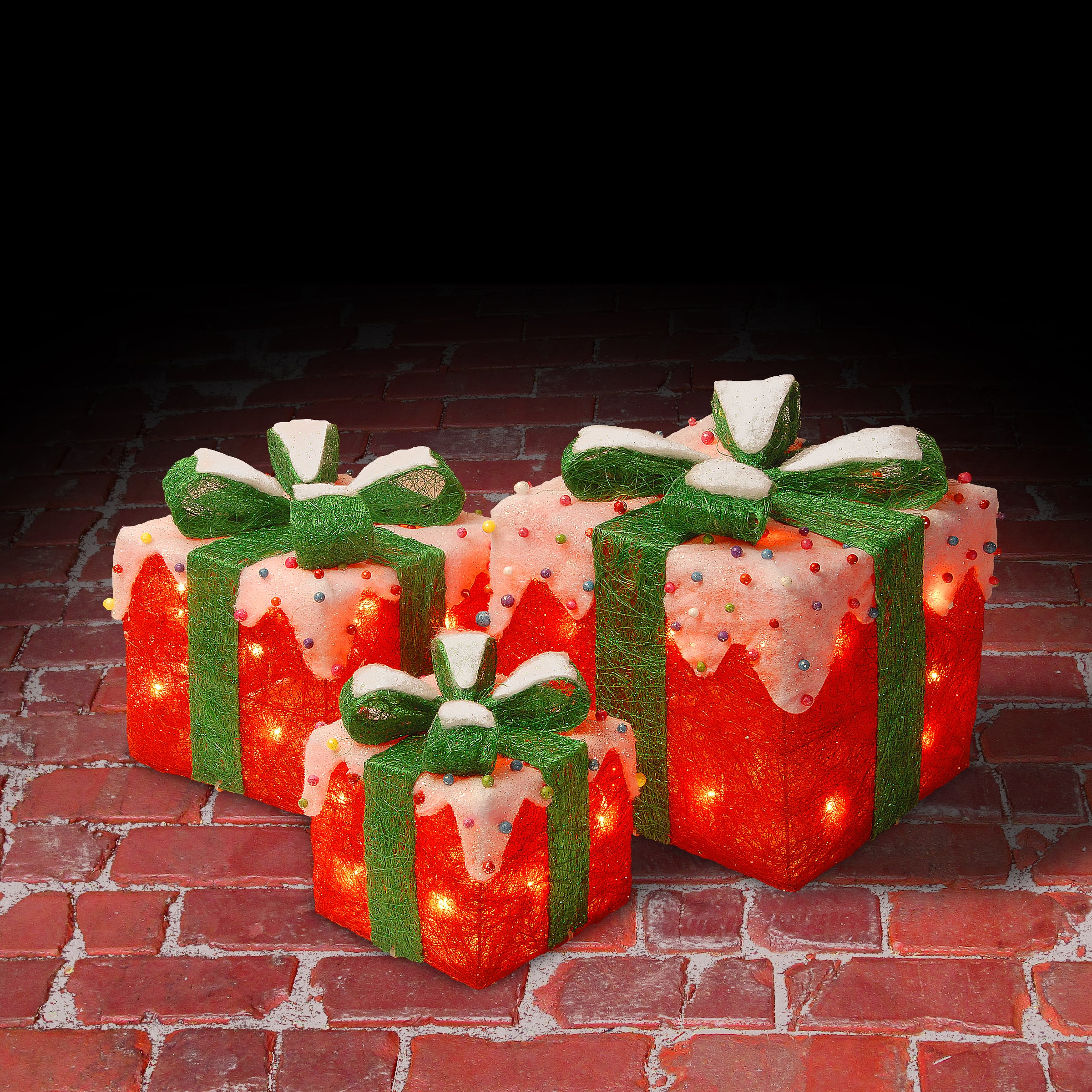 Red & Green with Snow Gift Box Set with Clear Lights