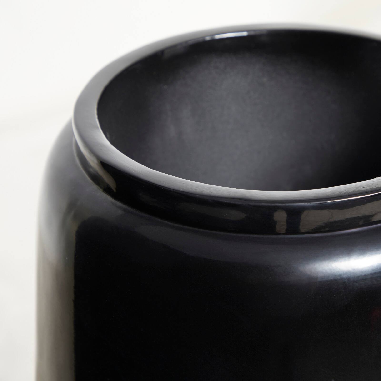 30&#x22; Black Modern Vase