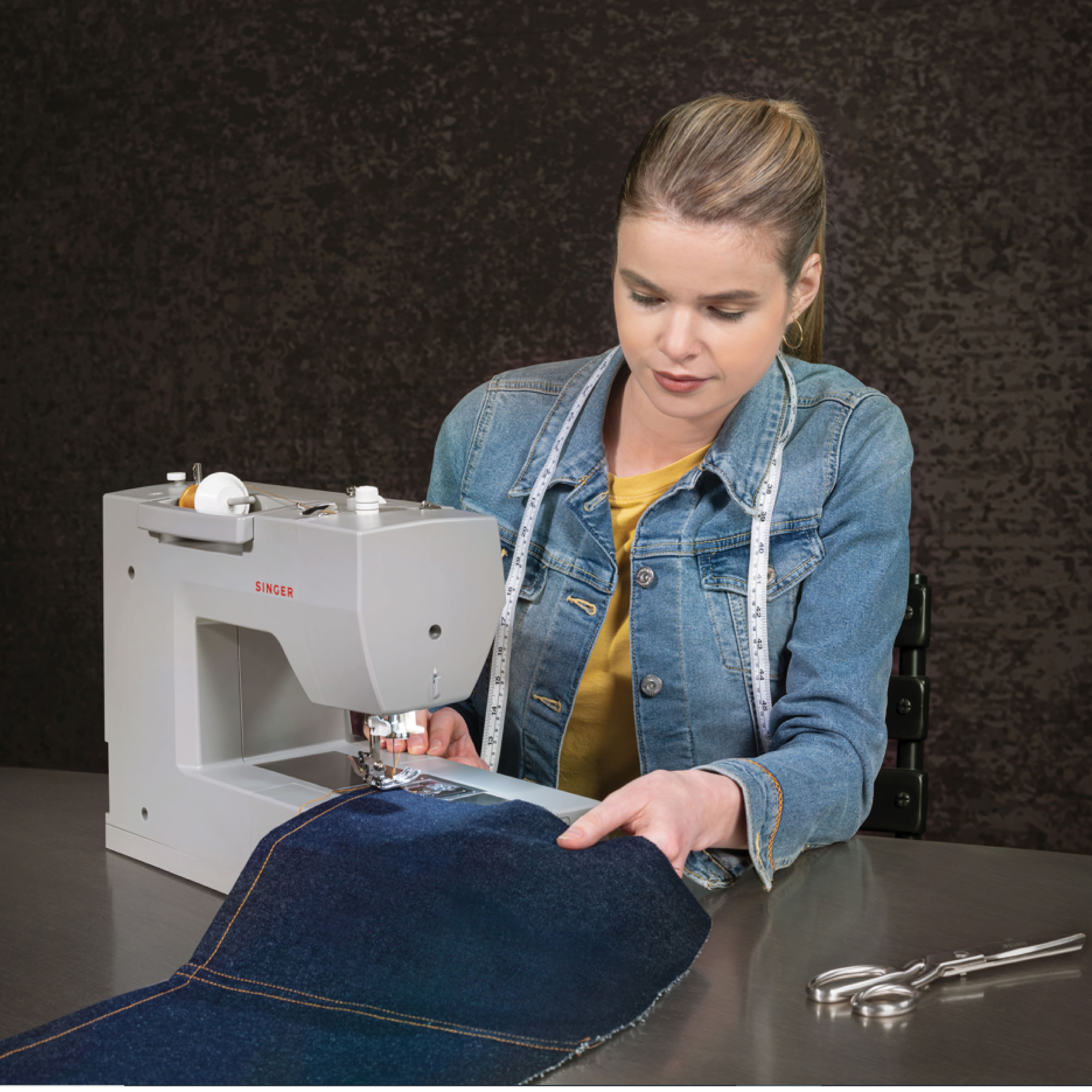 SINGER® HD6700C Heavy Duty Sewing Machine