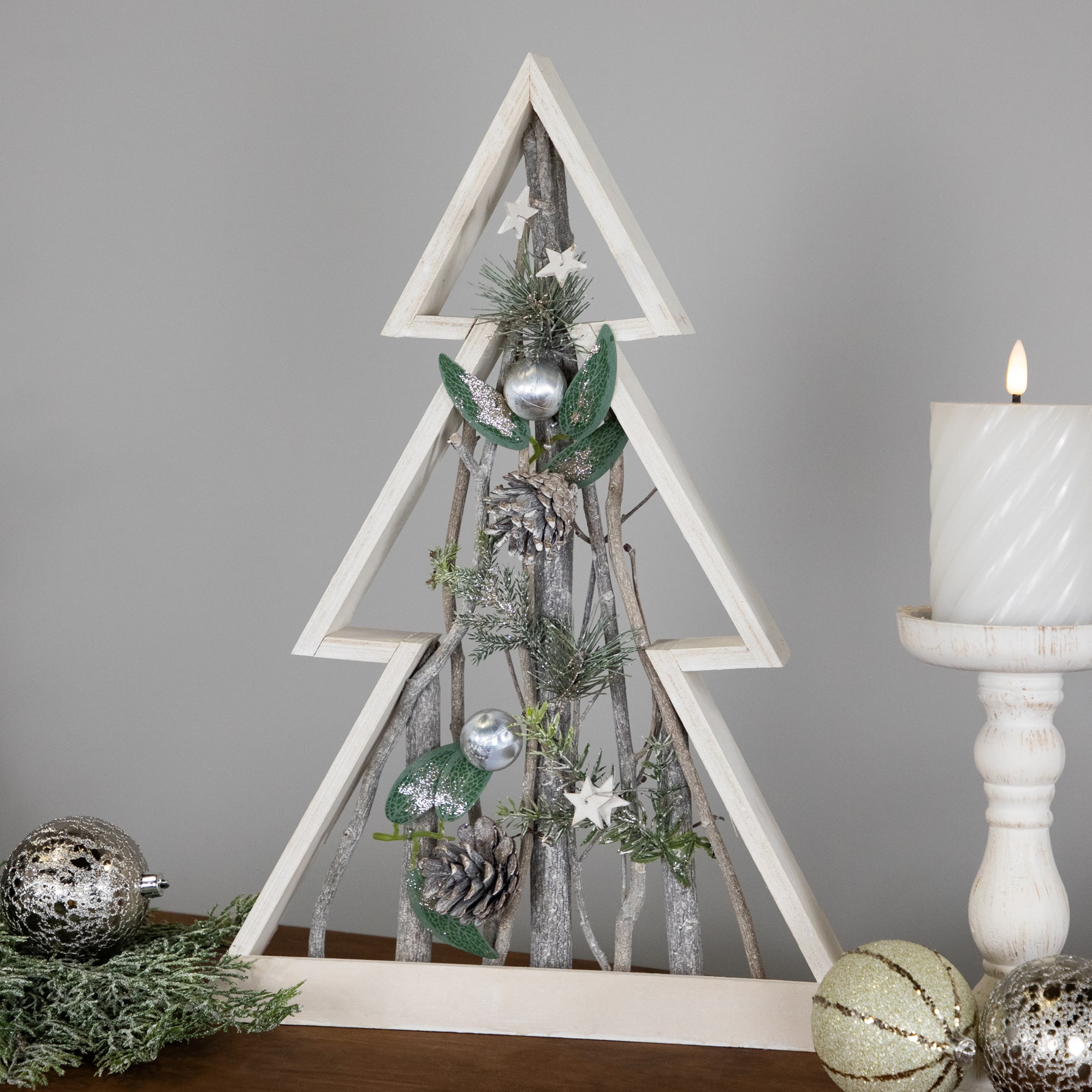 17.5&#x22; Stars &#x26; Pinecones Christmas Tree Tabletop D&#xE9;cor