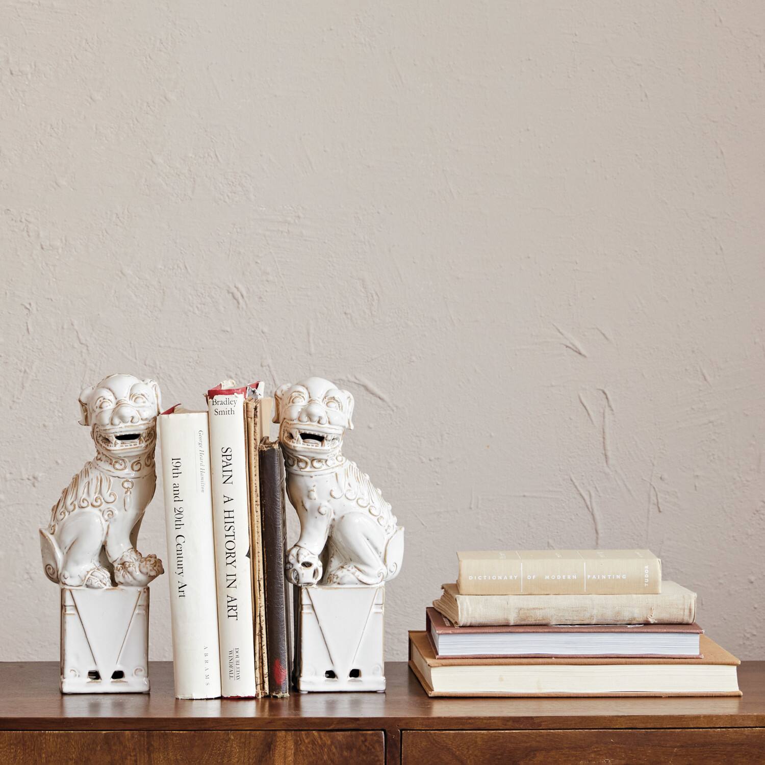 13.25&#x22; Vintage Reproduction Stoneware Guardian Lions Bookends Set