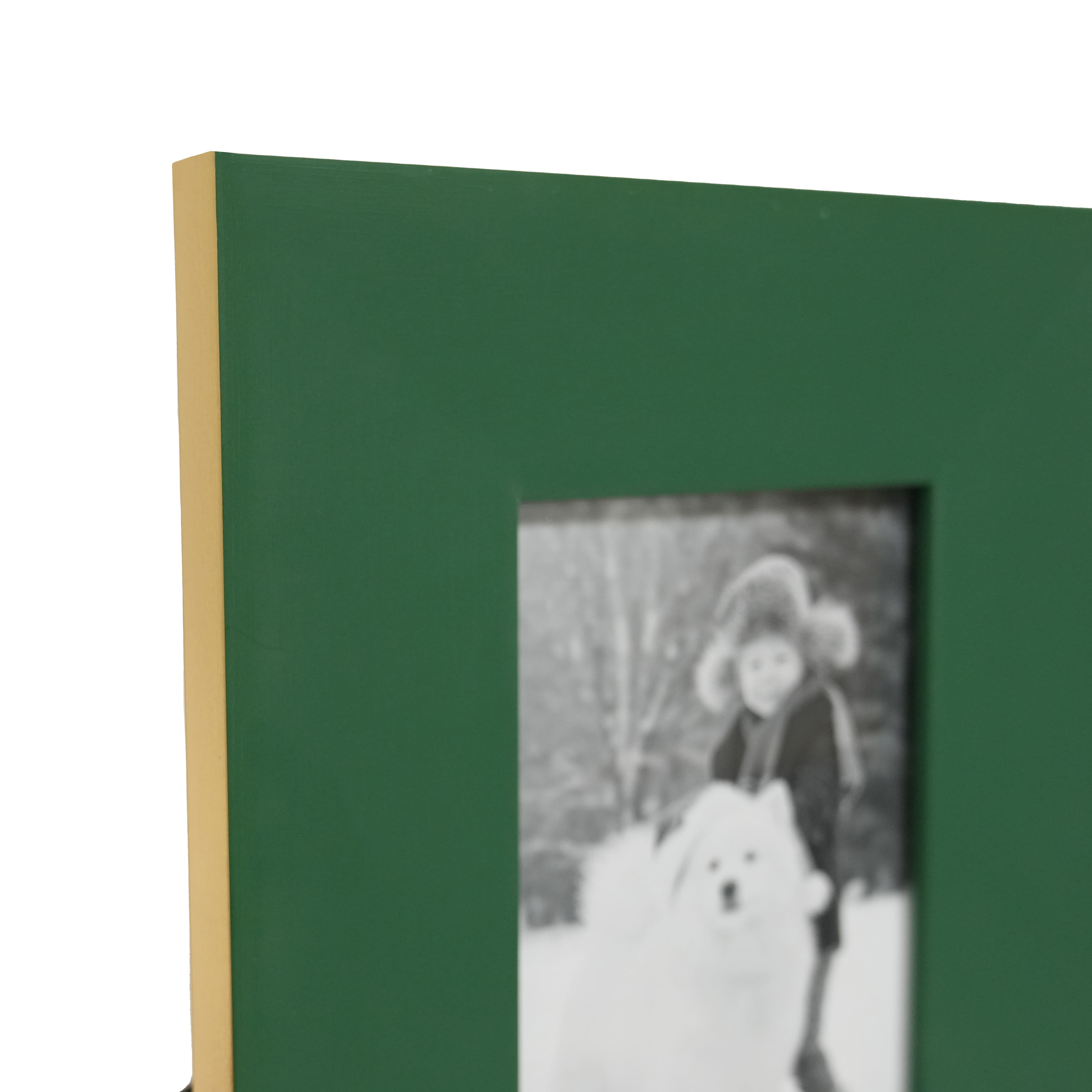 4&#x22; x 6&#x22; Green Merry &#x26; Bright Frame by Studio D&#xE9;cor&#xAE;