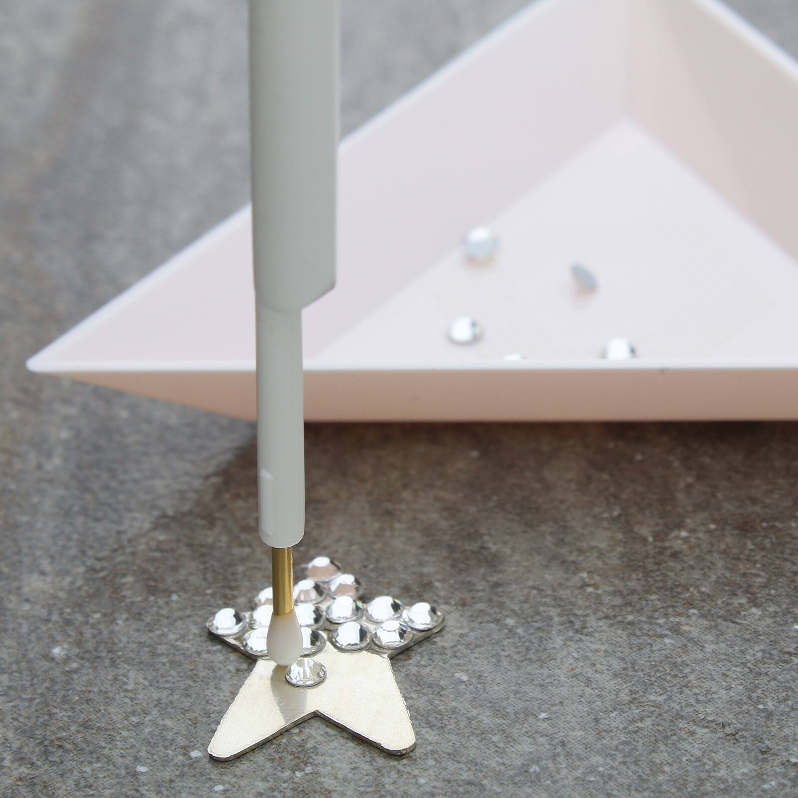 The Beadsmith® Magical Pick with Rejuvenating Kit