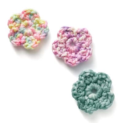 Loops & Threads® Eco Tie-Dye™ Pastel Crochet Flowers