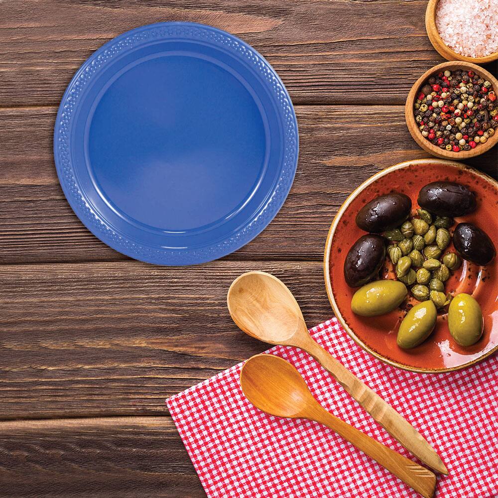 JAM Paper 9&#x22; Plastic Party Plates, 20ct.