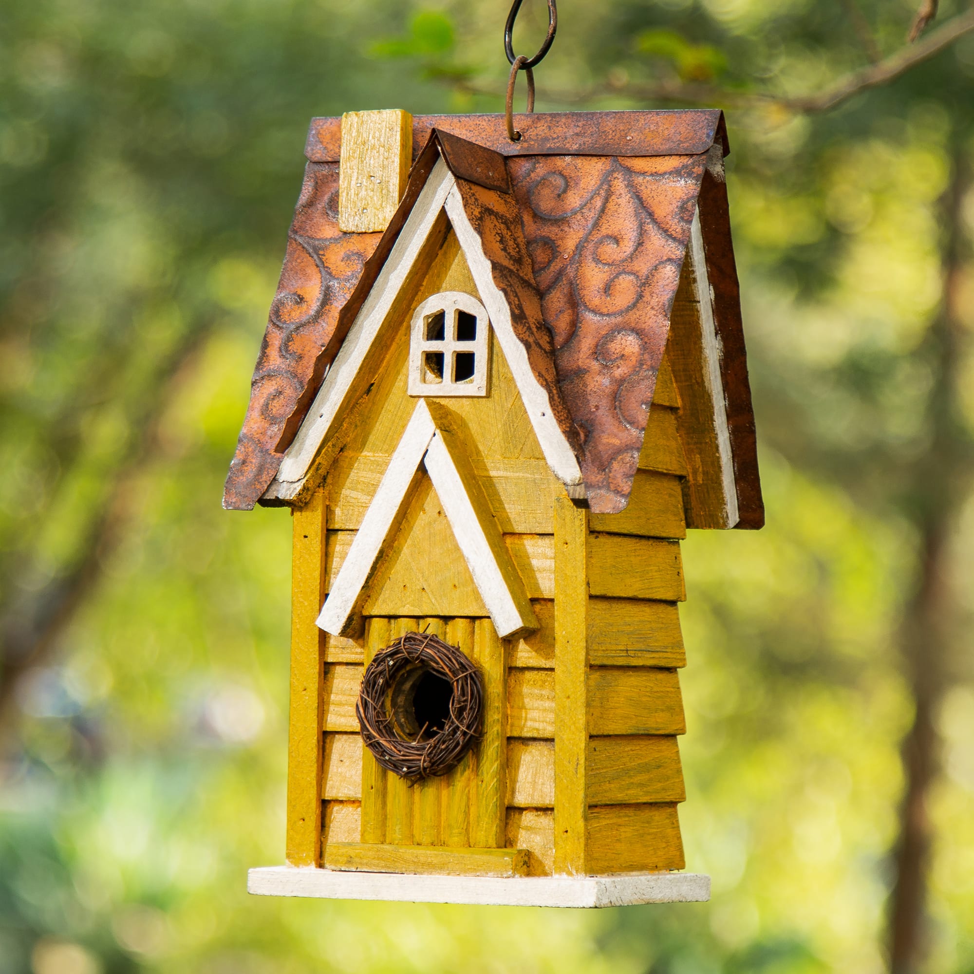 Glitzhome&#xAE; 12&#x22; Retro Yellow Distressed Cottage Birdhouse