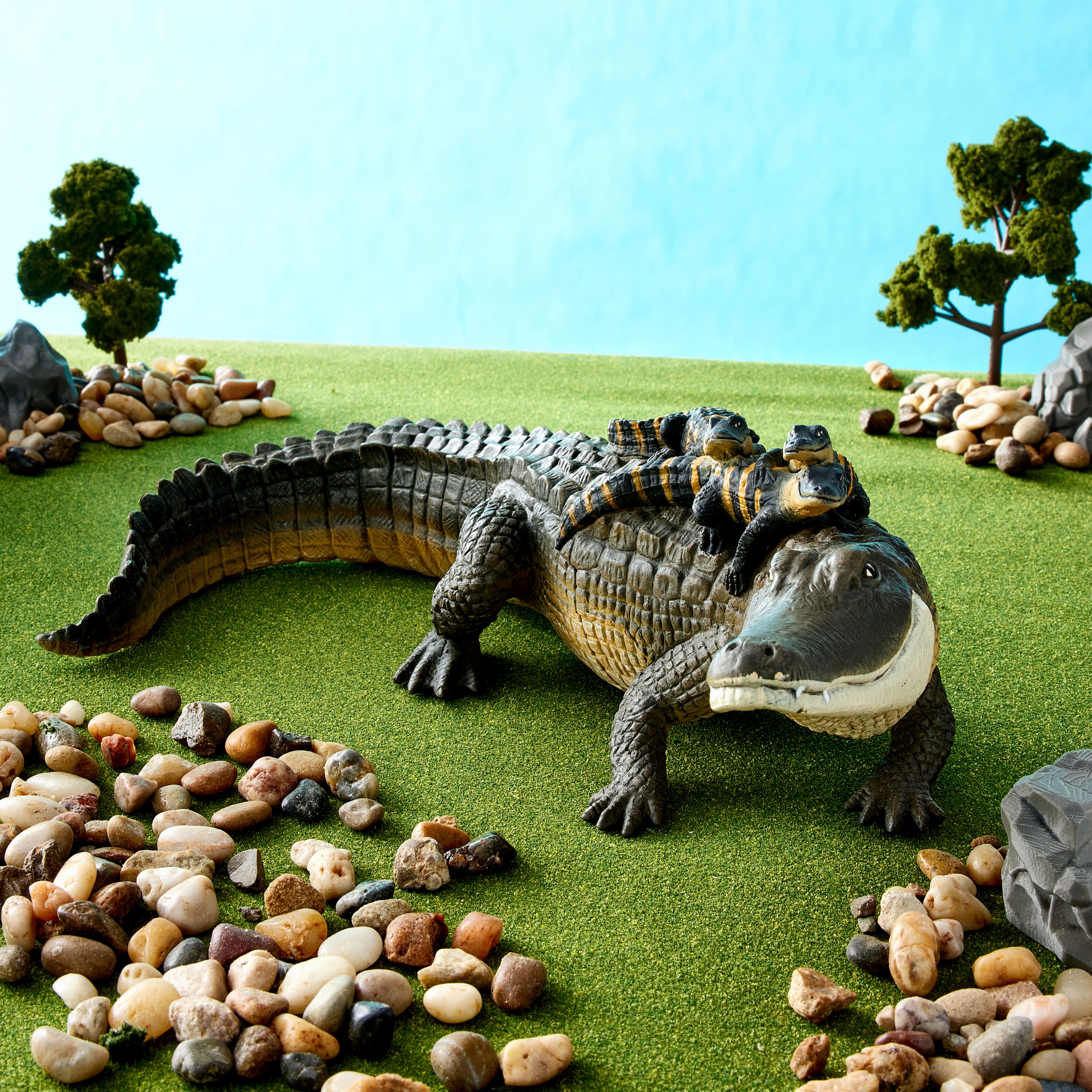 Safari Ltd&#xAE; Alligator with Babies