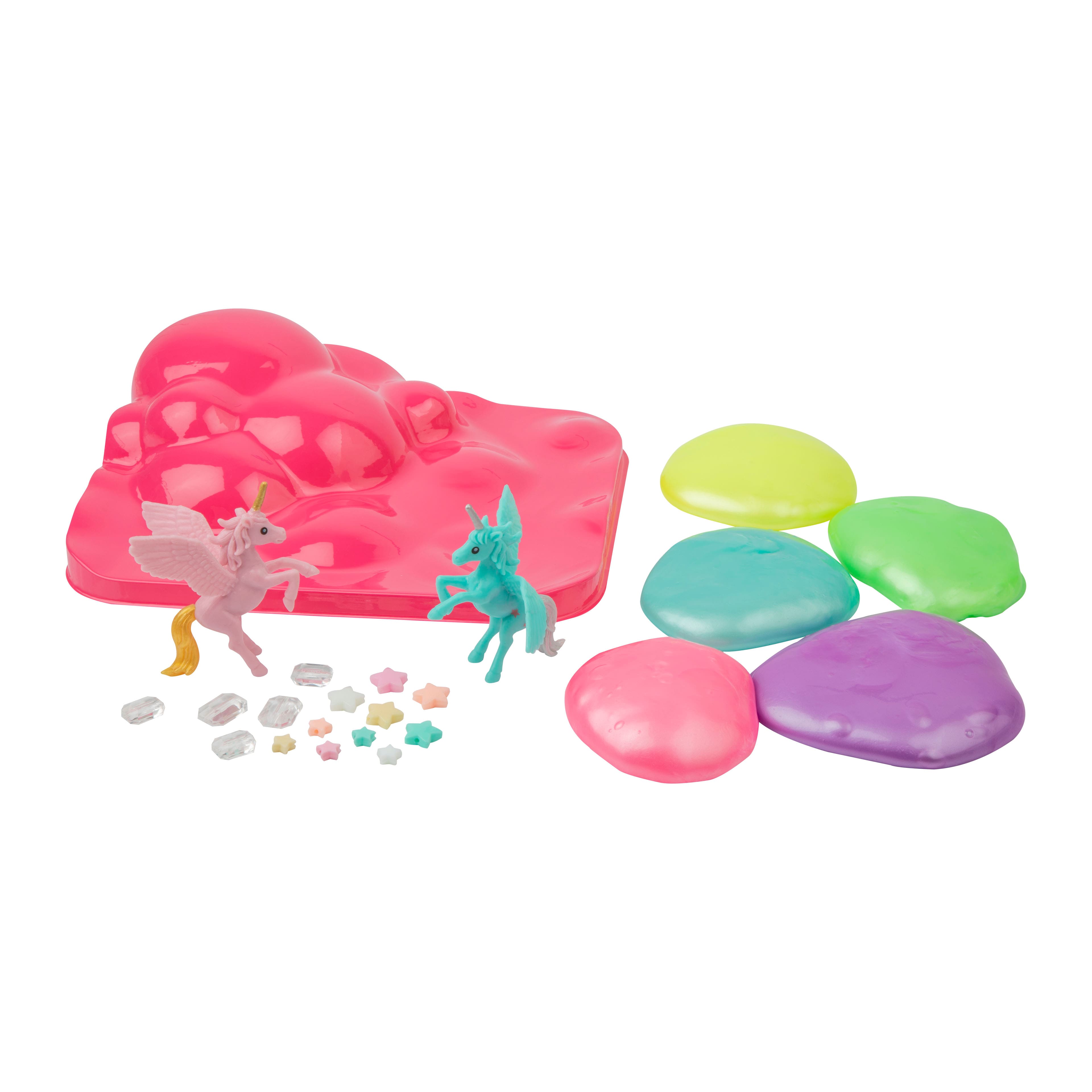 Unicorn Adventure Sensory Bin by Creatology&#x2122;