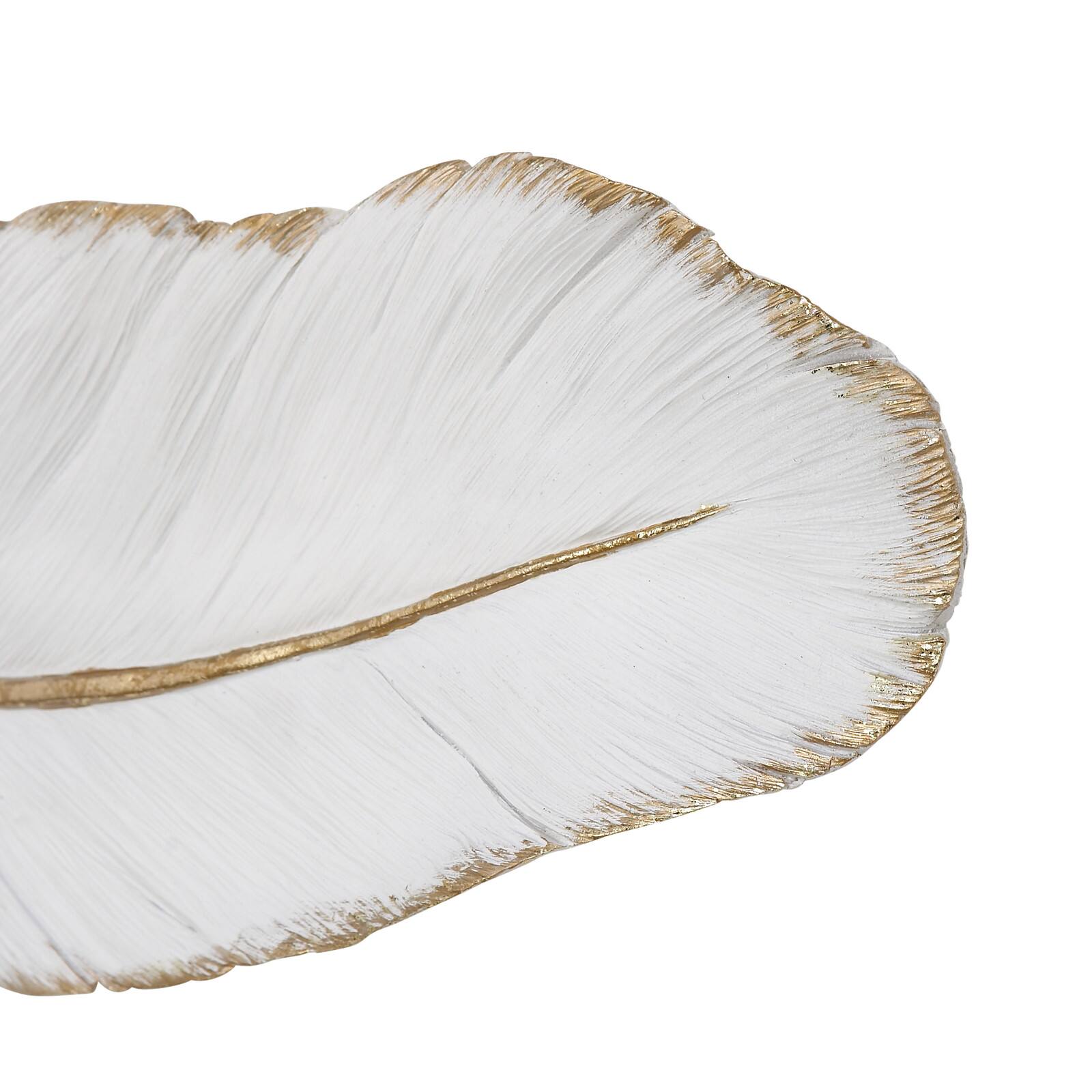 CosmoLiving by Cosmopolitan White Polystone Feather Wall Décor