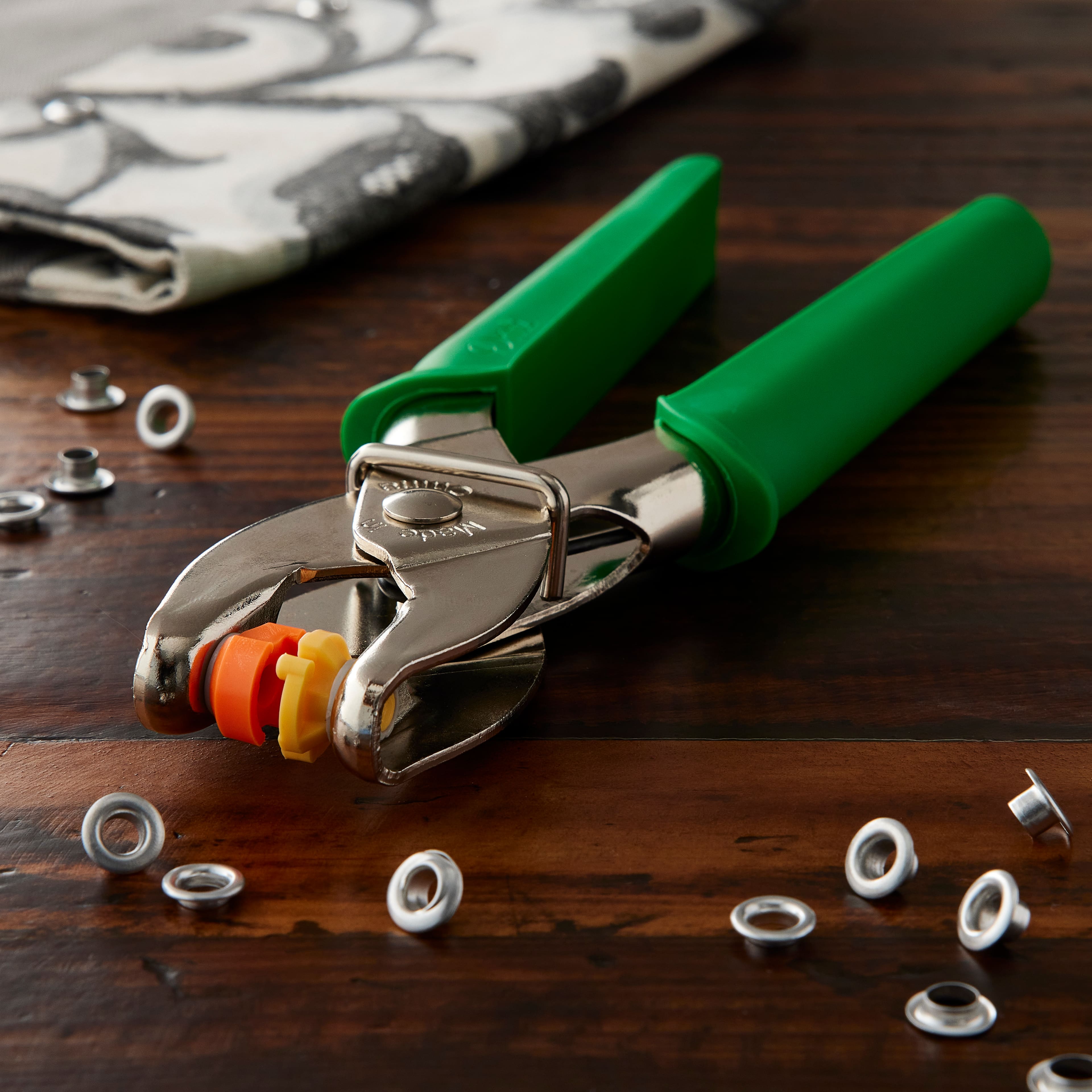 12 Pack: Dritz&#xAE; Snap Fastener Pliers Set
