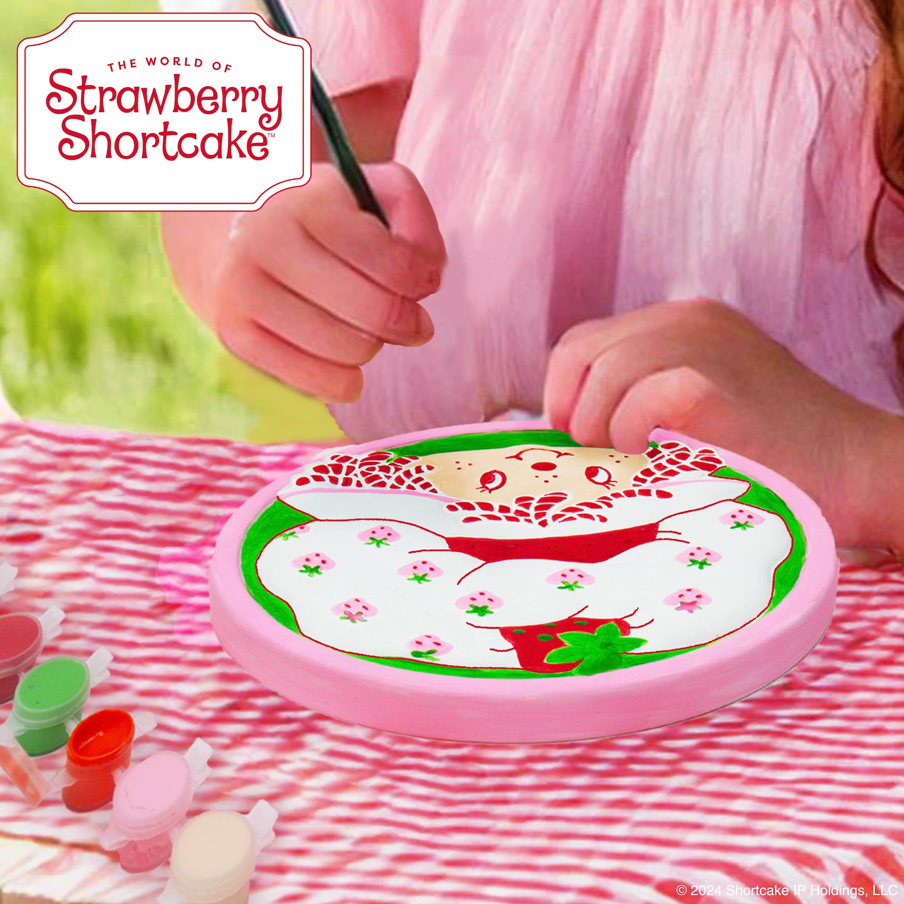 Strawberry Shortcake™ Paint Your Own Stepping Stone