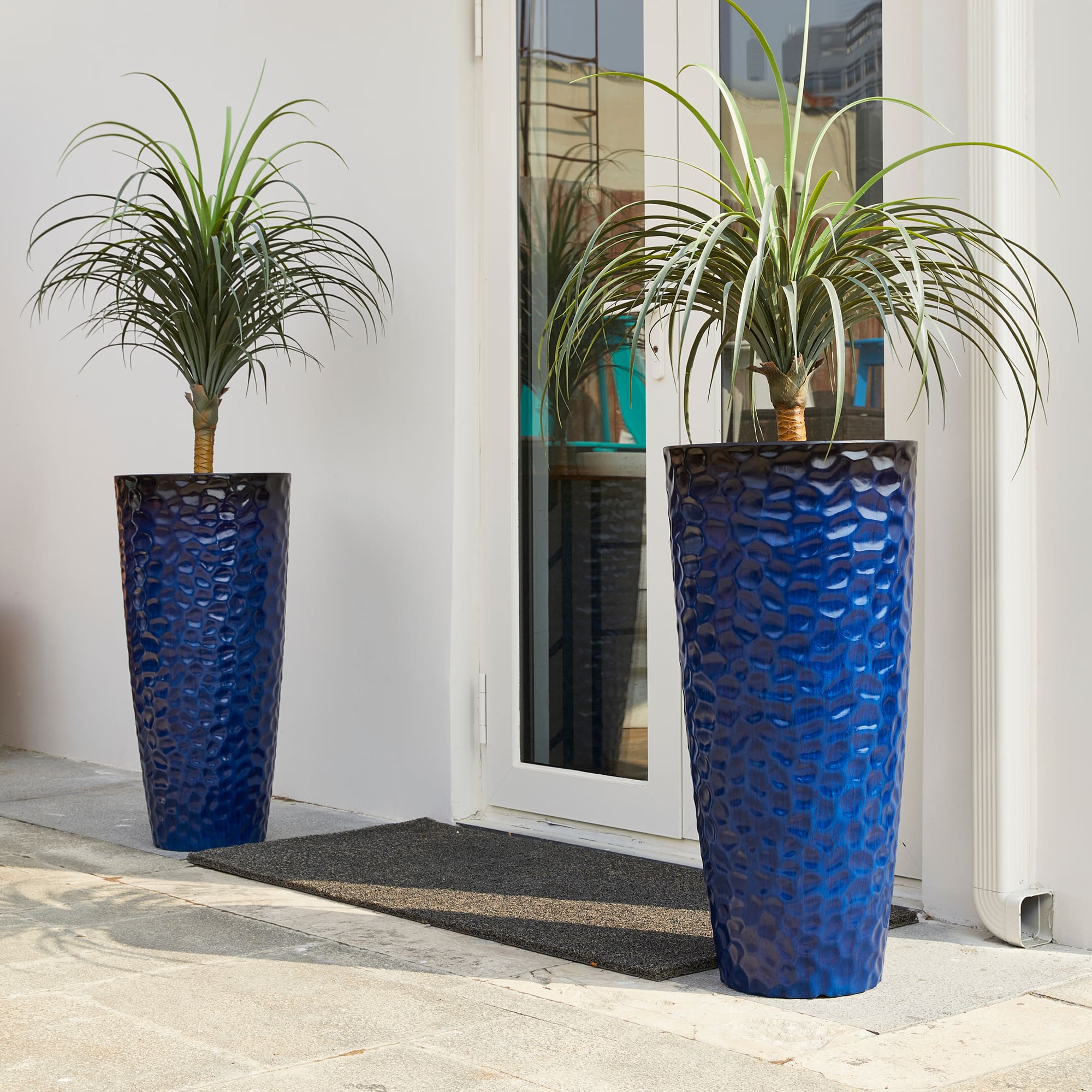 Glitzhome&#xAE; 31&#x22; Eco-Friendly Honeycomb Textured Tall Plastic Planters, 2ct.