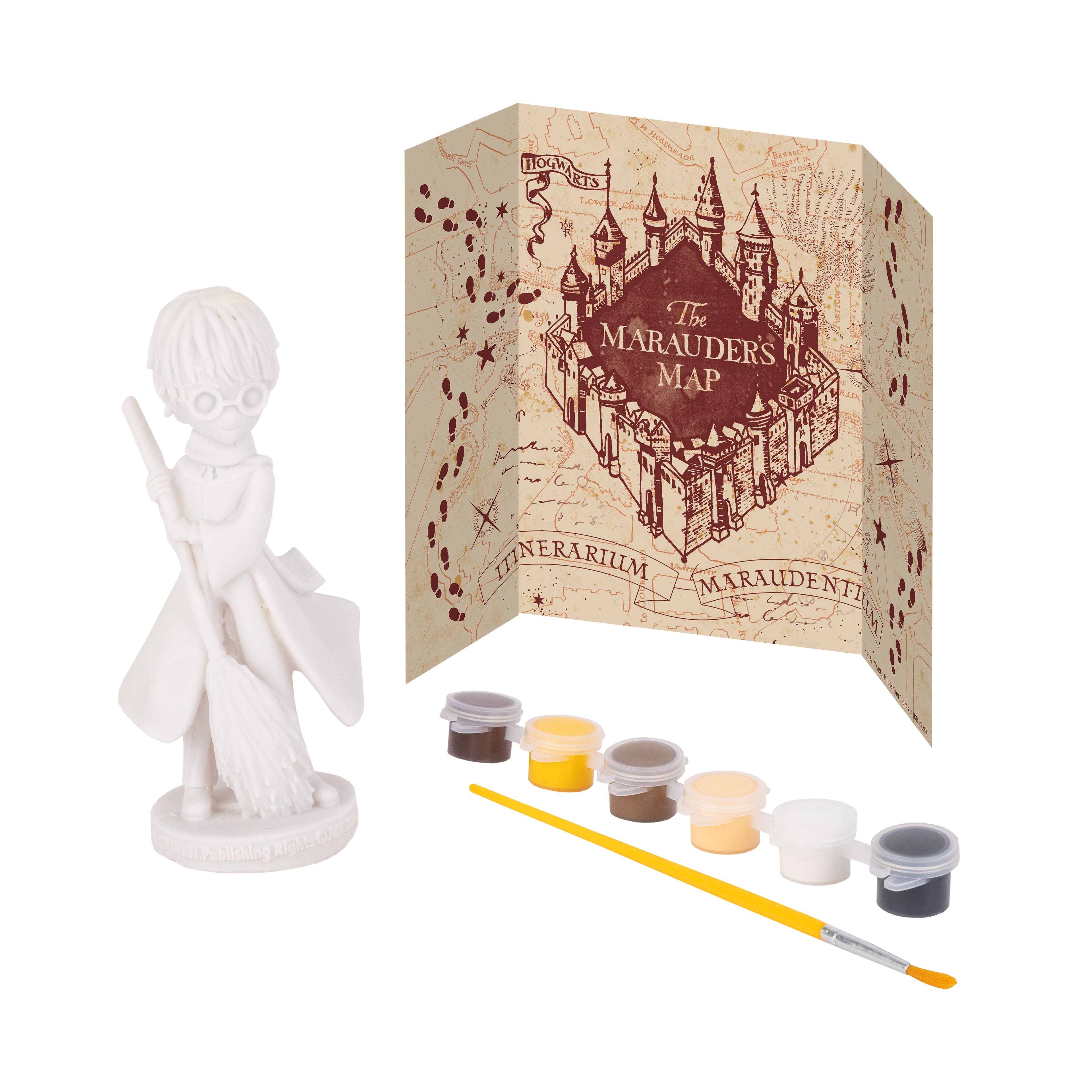 Harry Potter&#x2122; Paint Your Own Harry Model Set