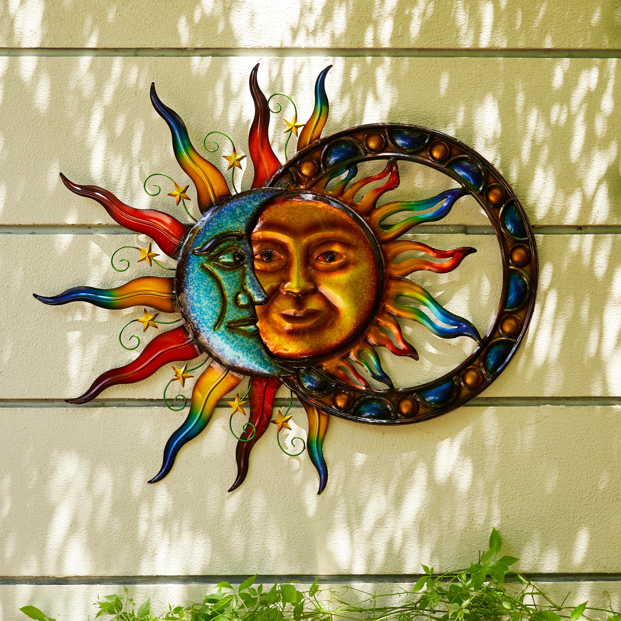 Glitzhome&#xAE; 33.5&#x22; Metal Sun &#x26; Moon Wall D&#xE9;cor