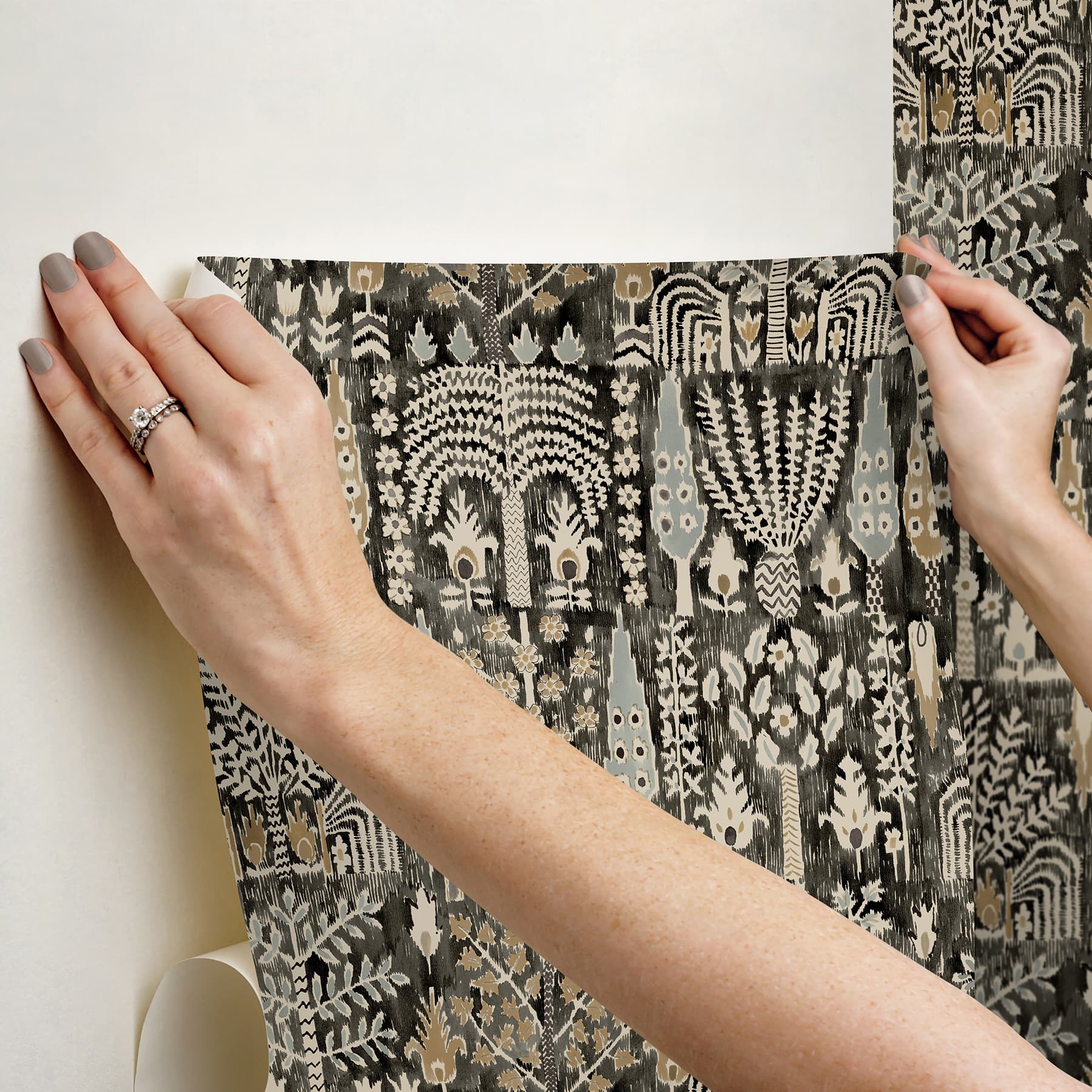 RoomMates Black Persian Ikat Peel &#x26; Stick Wallpaper