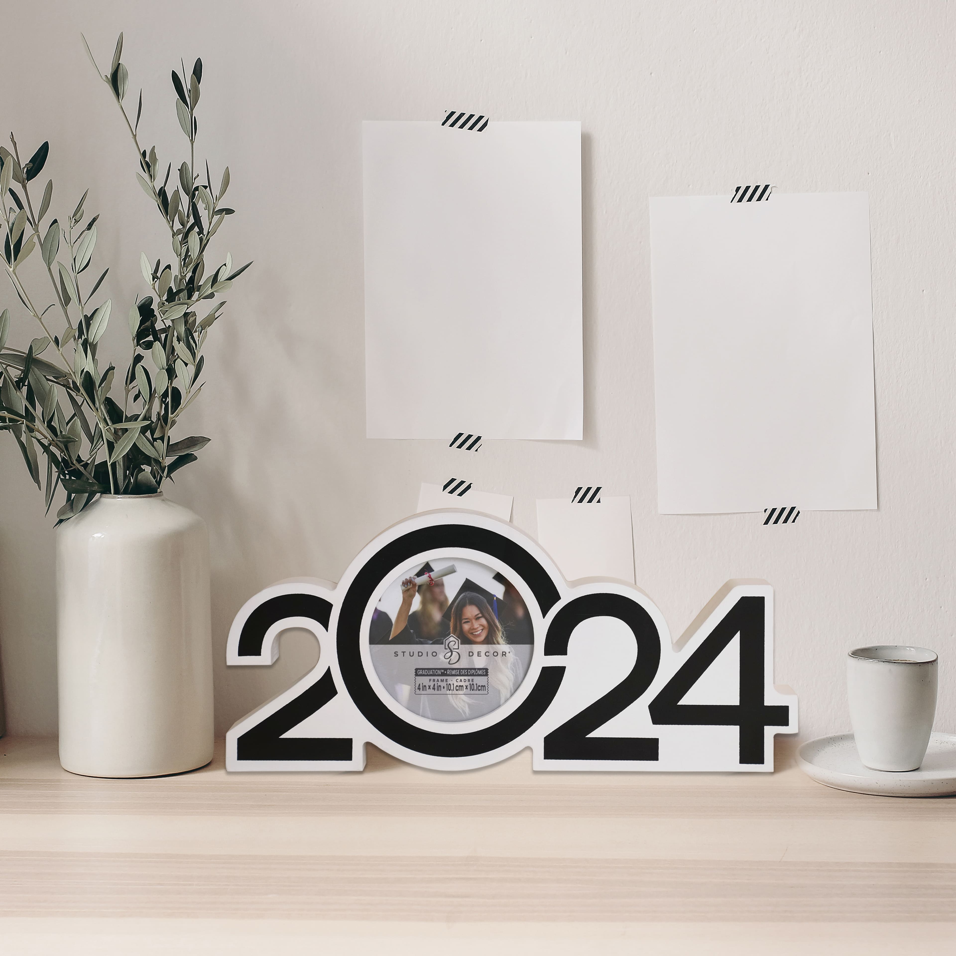 White &#x26; Black 4&#x22; x 4&#x22; Round 2024 Shaped Frame, Graduation&#x2122; by Studio D&#xE9;cor&#xAE;