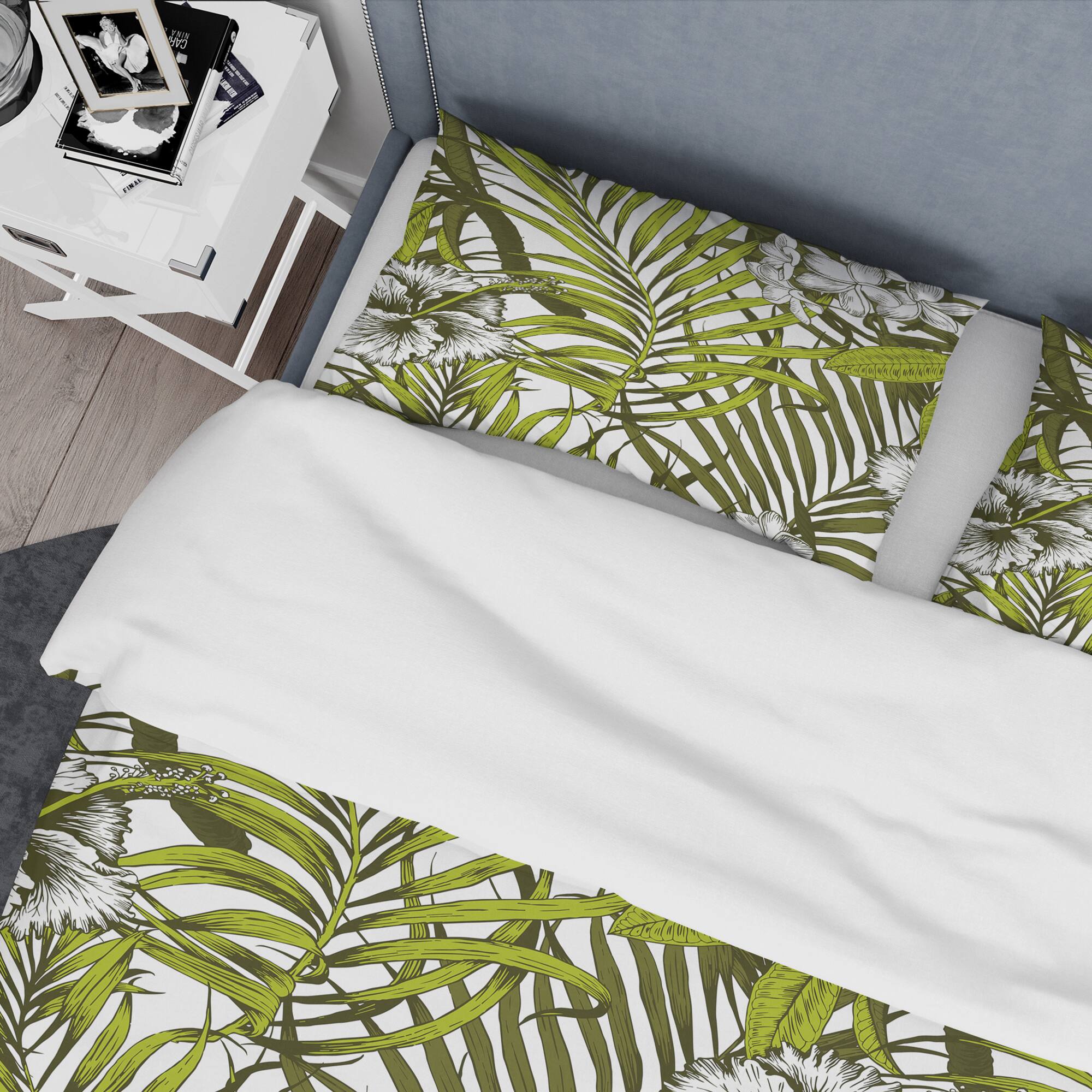 Designart &#x27;Tropical Palm Leaves I&#x27; Mid-Century Duvet Cover Set