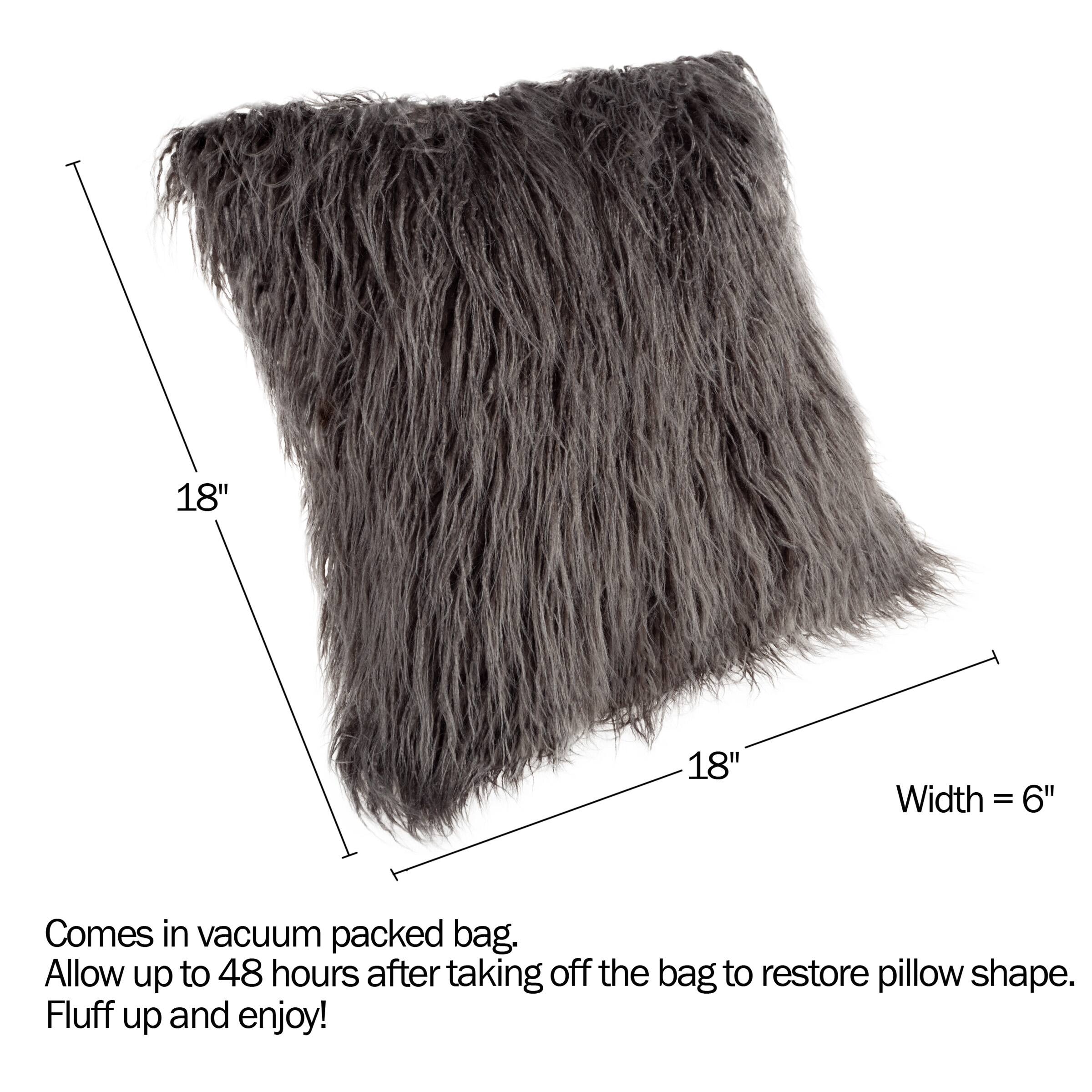 Hastings Home Mongolian Faux Fur Pillow, 18&#x22; x 18&#x22;