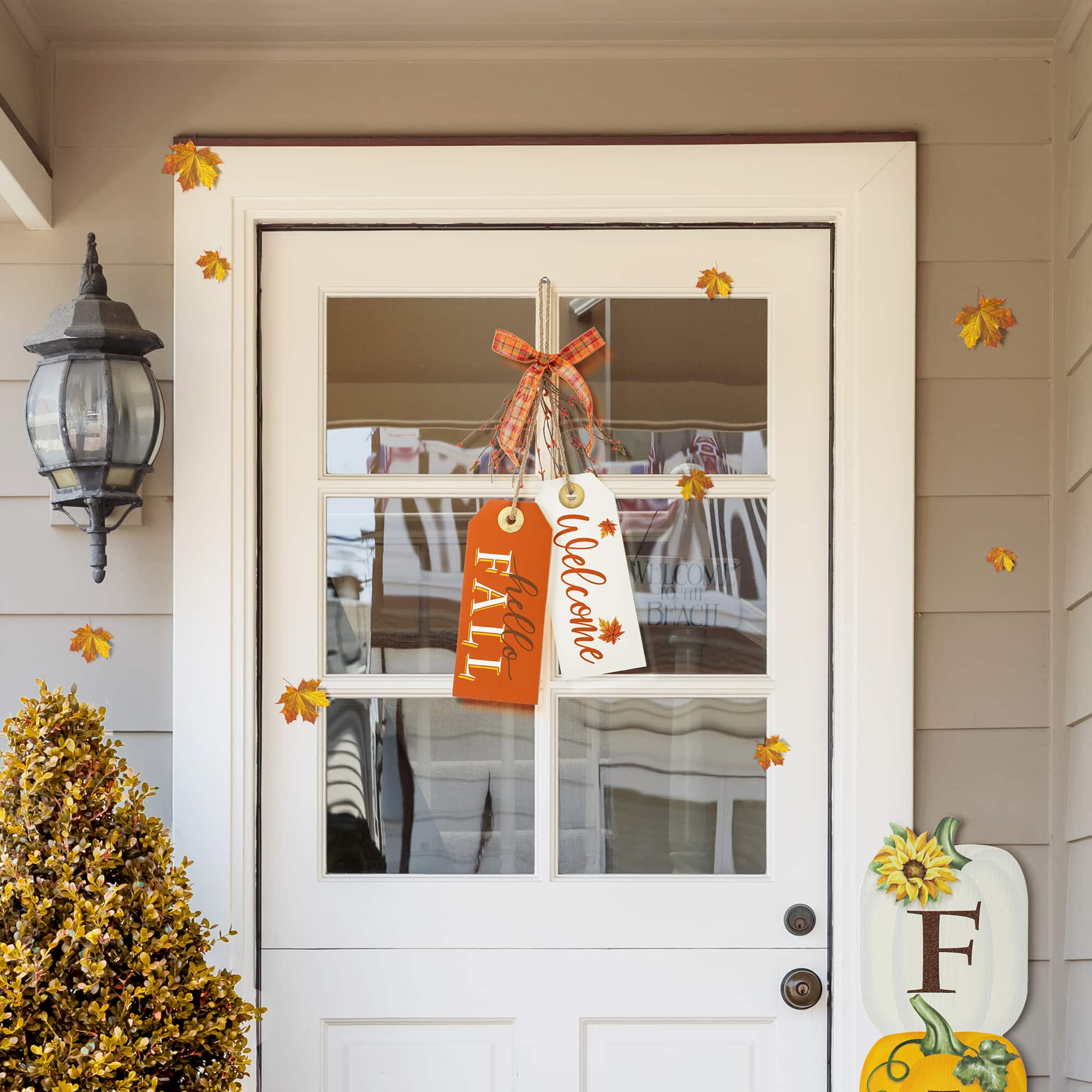 Glitzhome&#xAE; 24&#x22; Fall Wooden Door Hanger