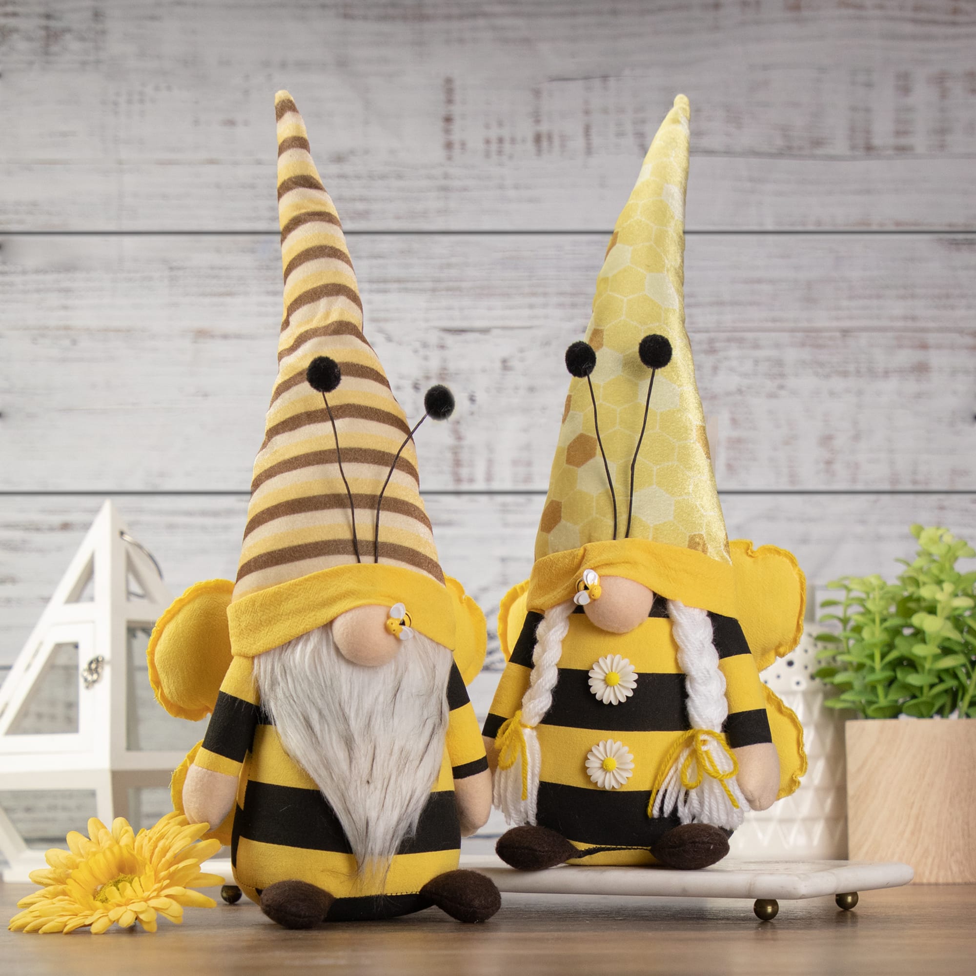 17&#x22; Black &#x26; Yellow Bumblebee Girl Springtime Gnome