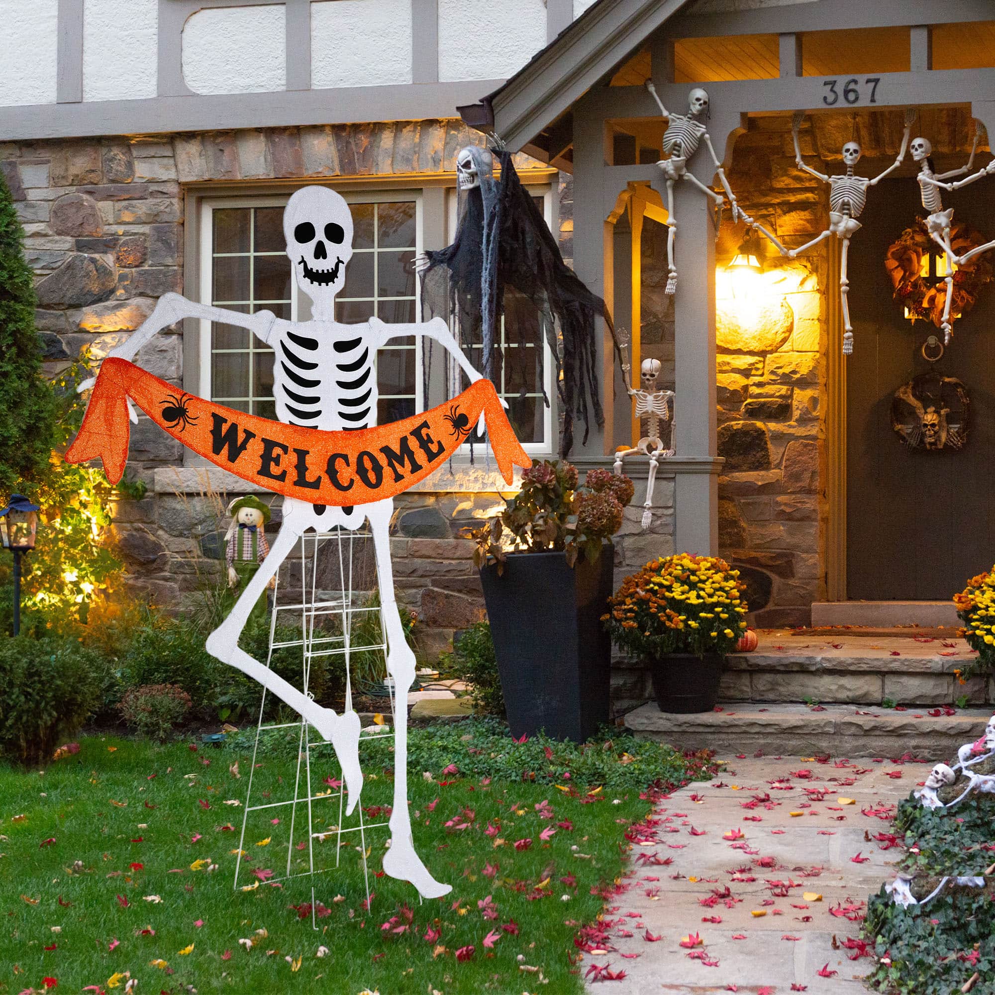 Glitzhome&#xAE; 86.25&#x22;H Lighted Halloween 2.5D Skeleton Outdoor Decor