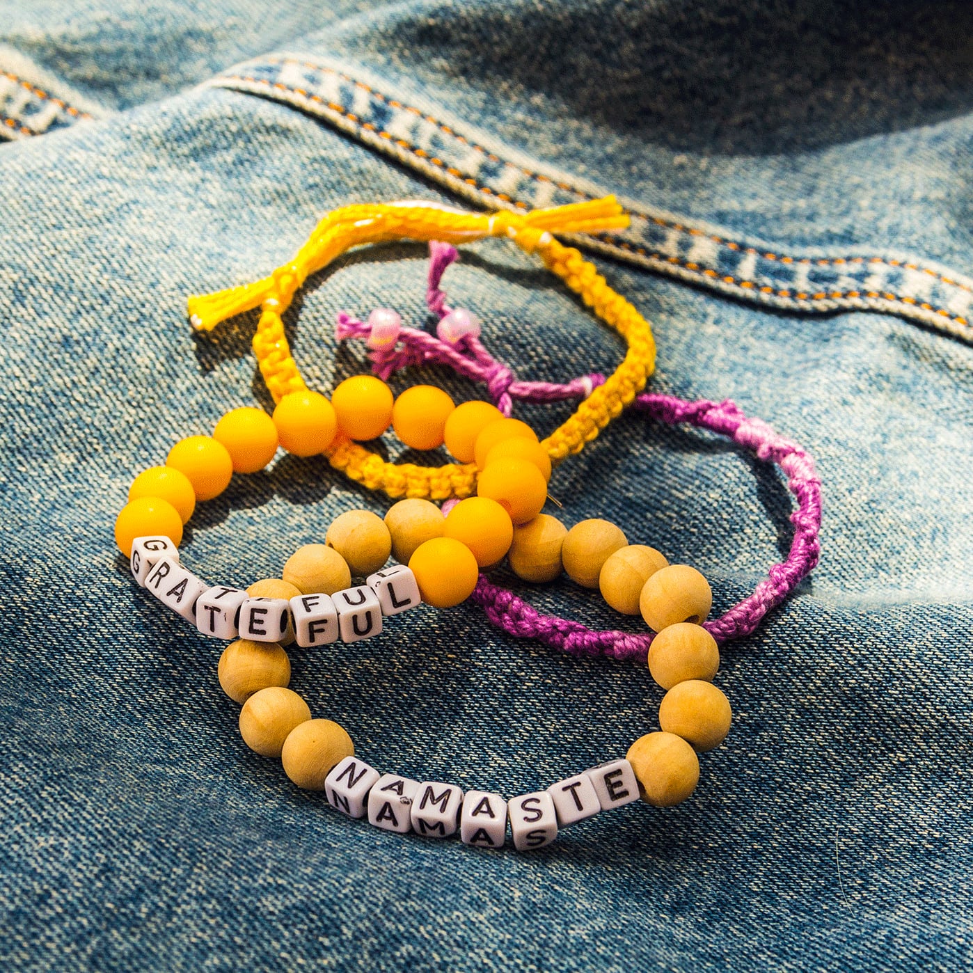 Paracord Knot Friendship Bracelet