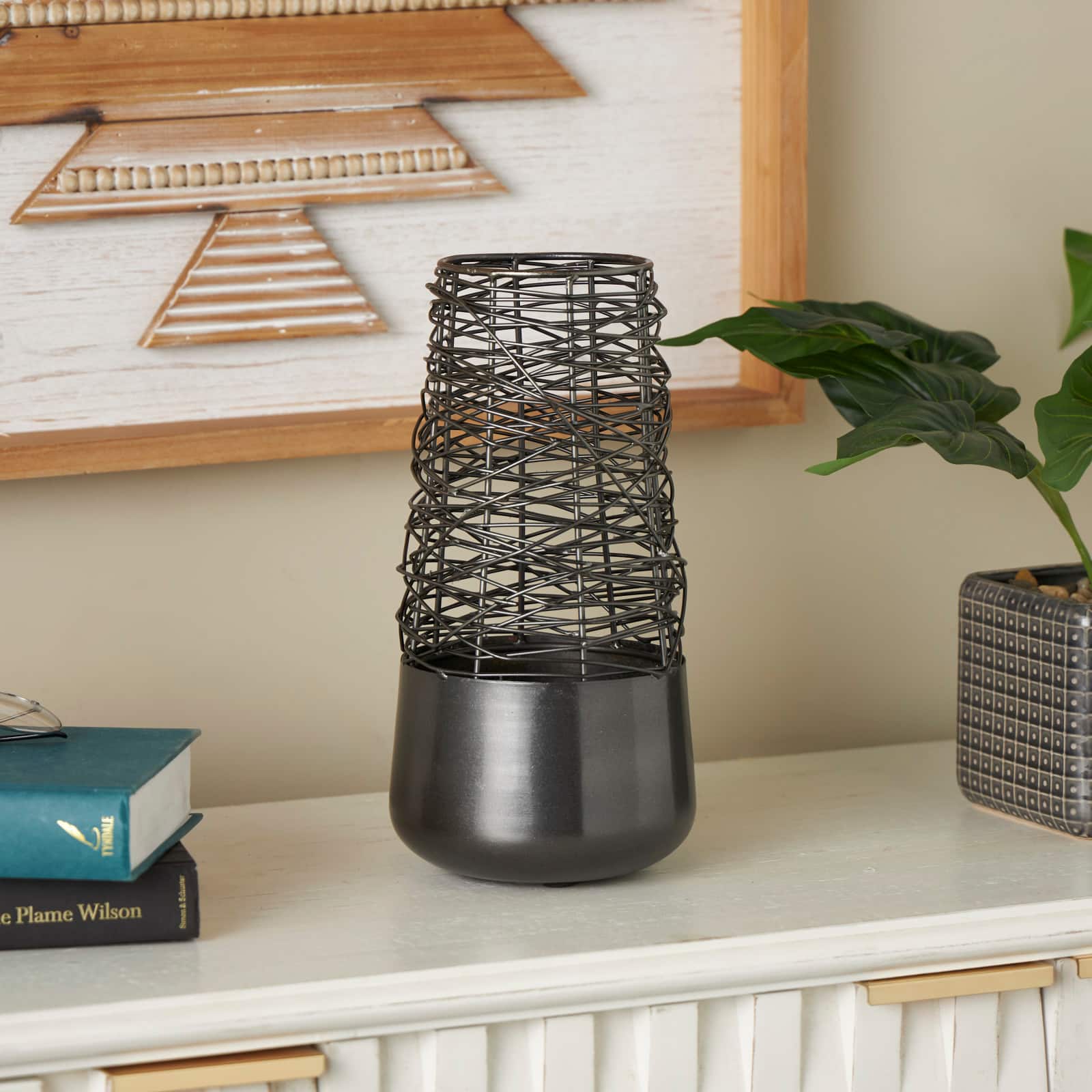 Black Abstract Intertwined Wire & Solid Metal Vase