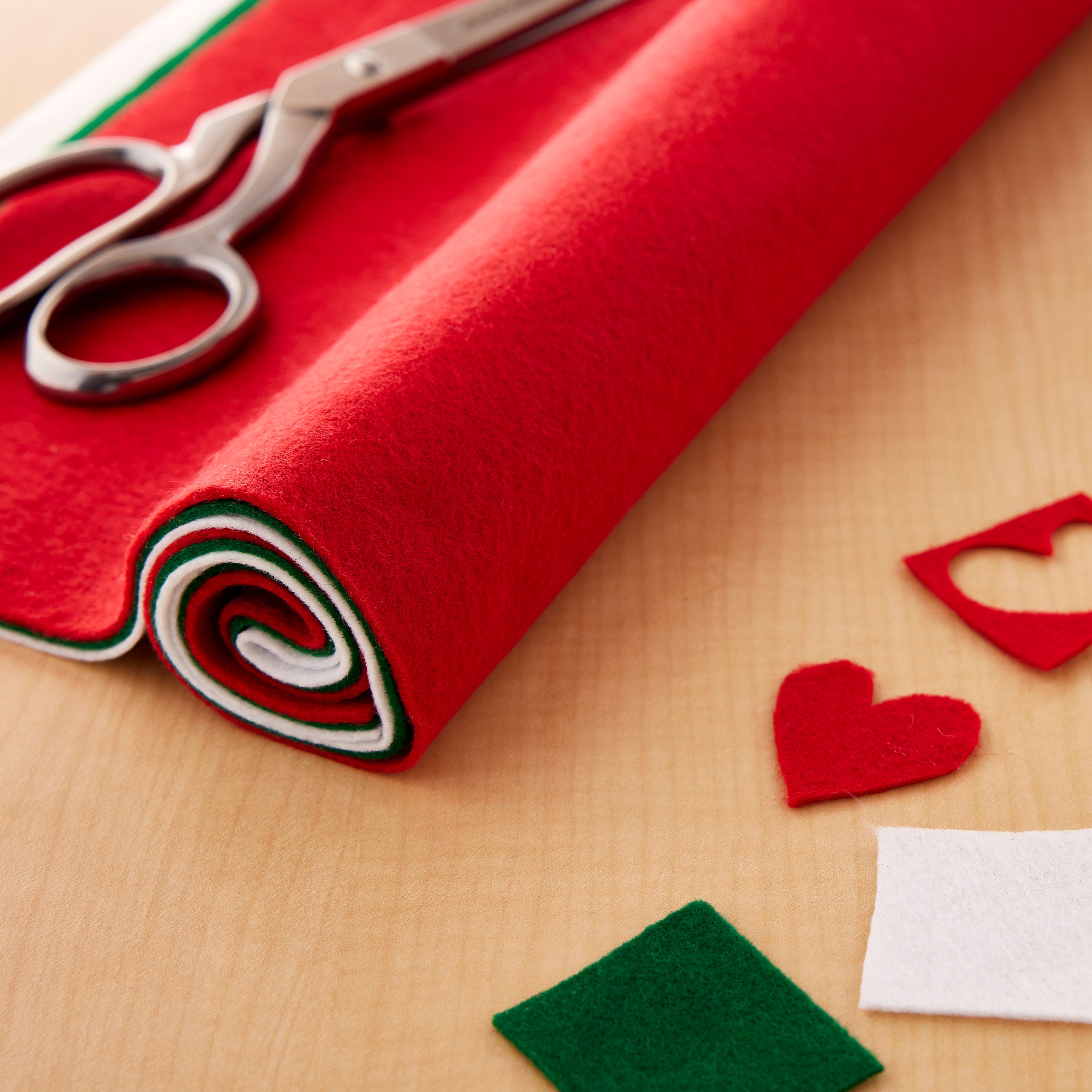 Assorted Felt Roll Pack by Loops & Threads®